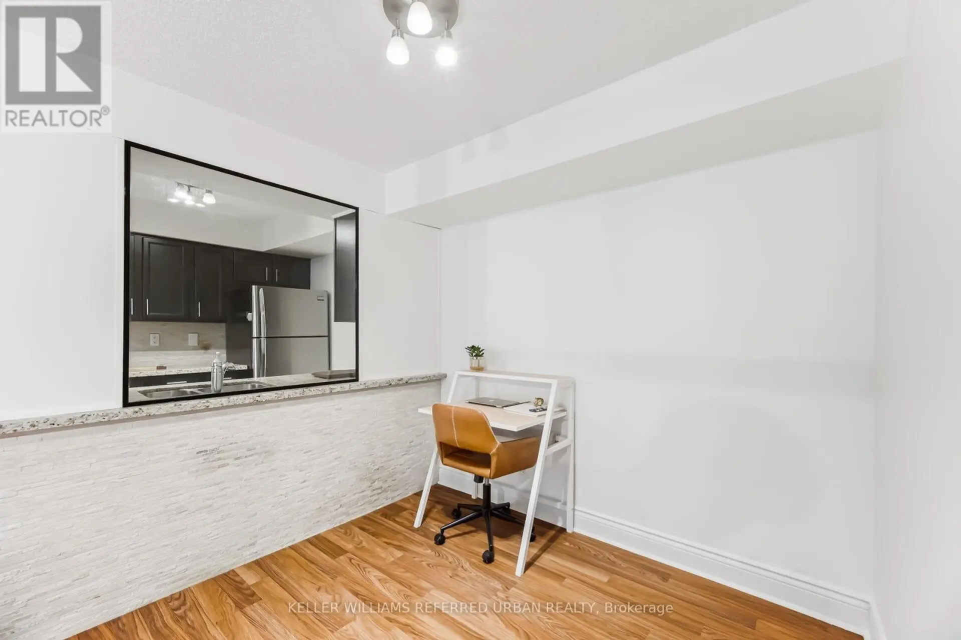 #25 83 LILLIAN STREET - Image 6