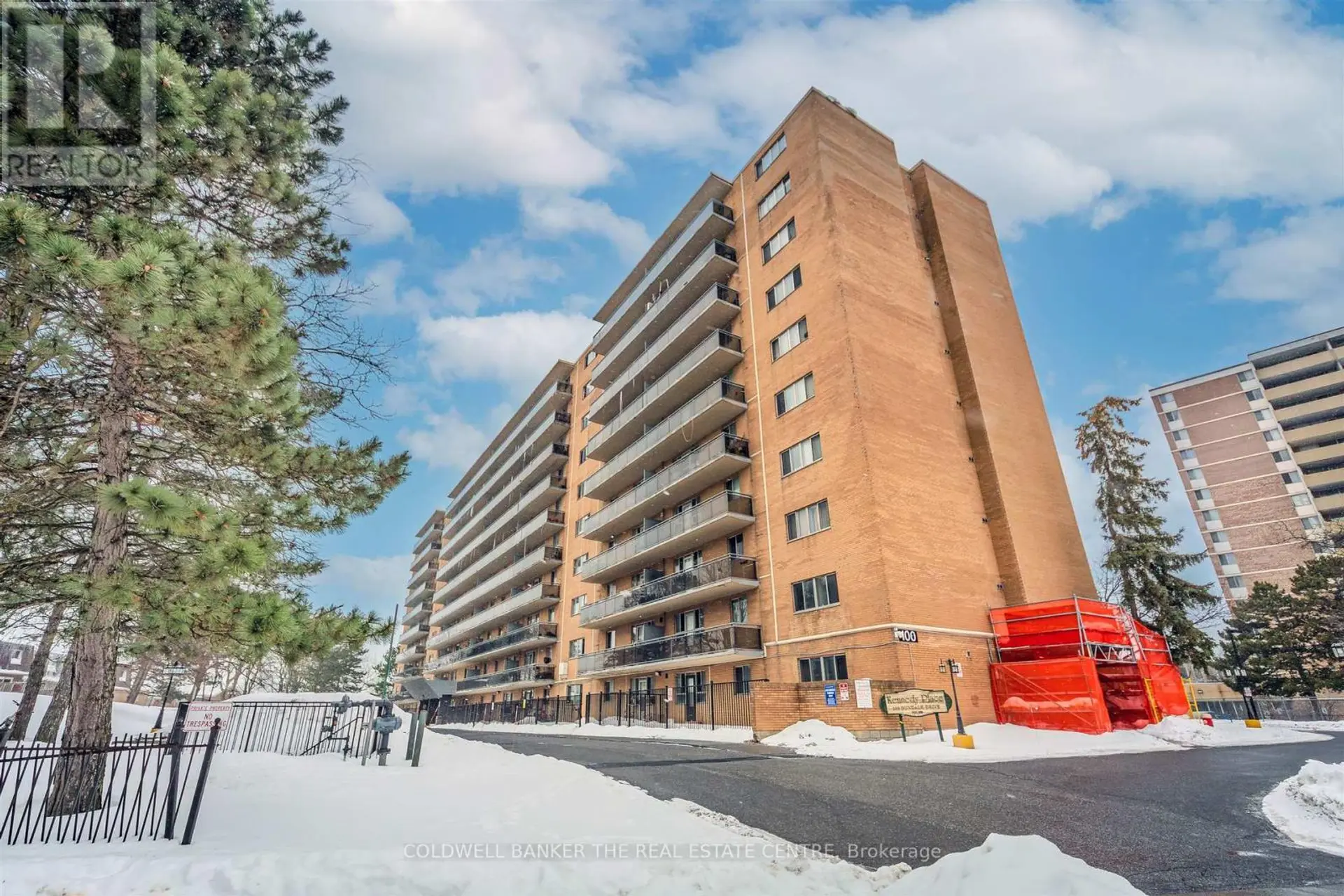 #1006 100 DUNDALK DRIVE - Image 1