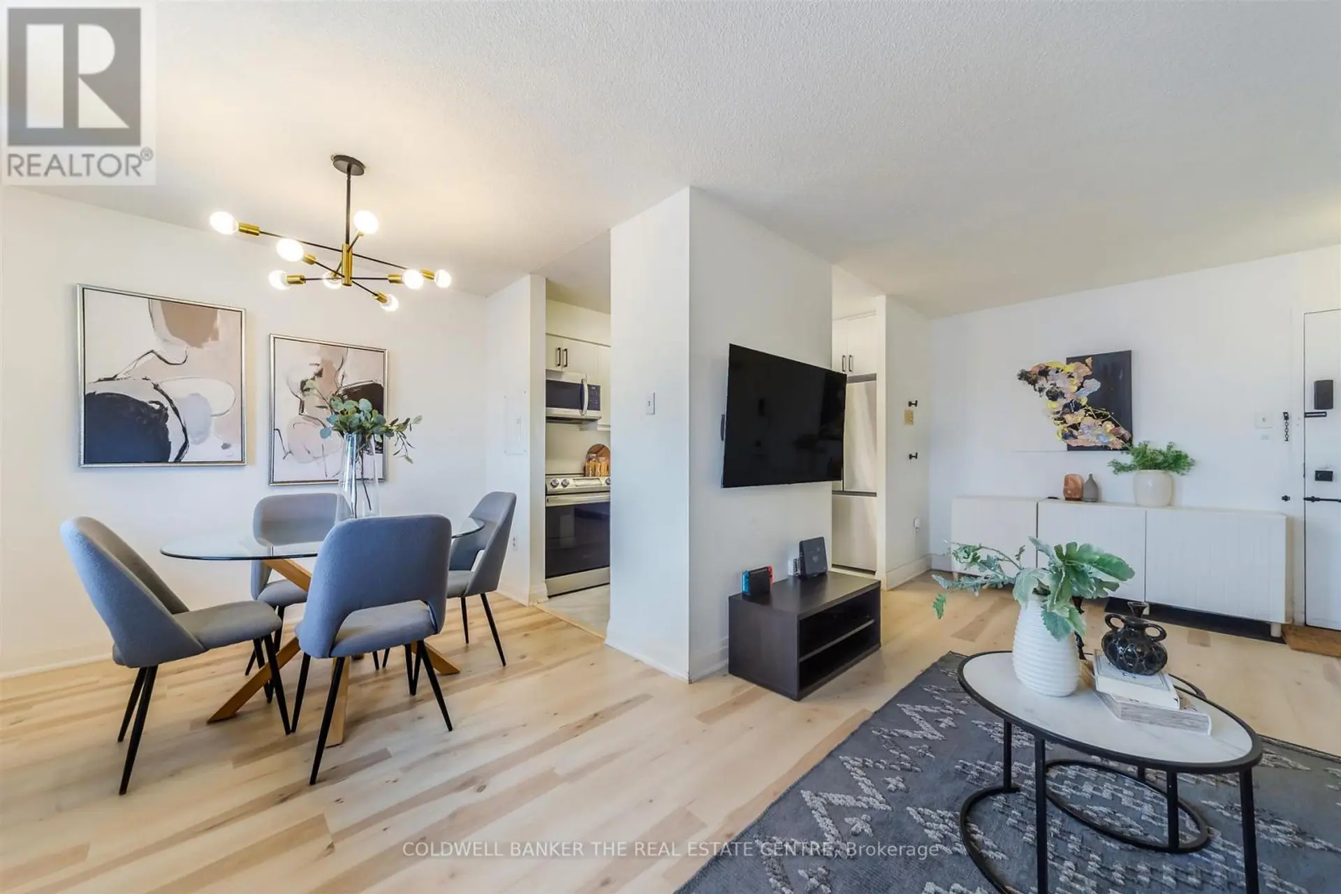 #1006 100 DUNDALK DRIVE - Image 9