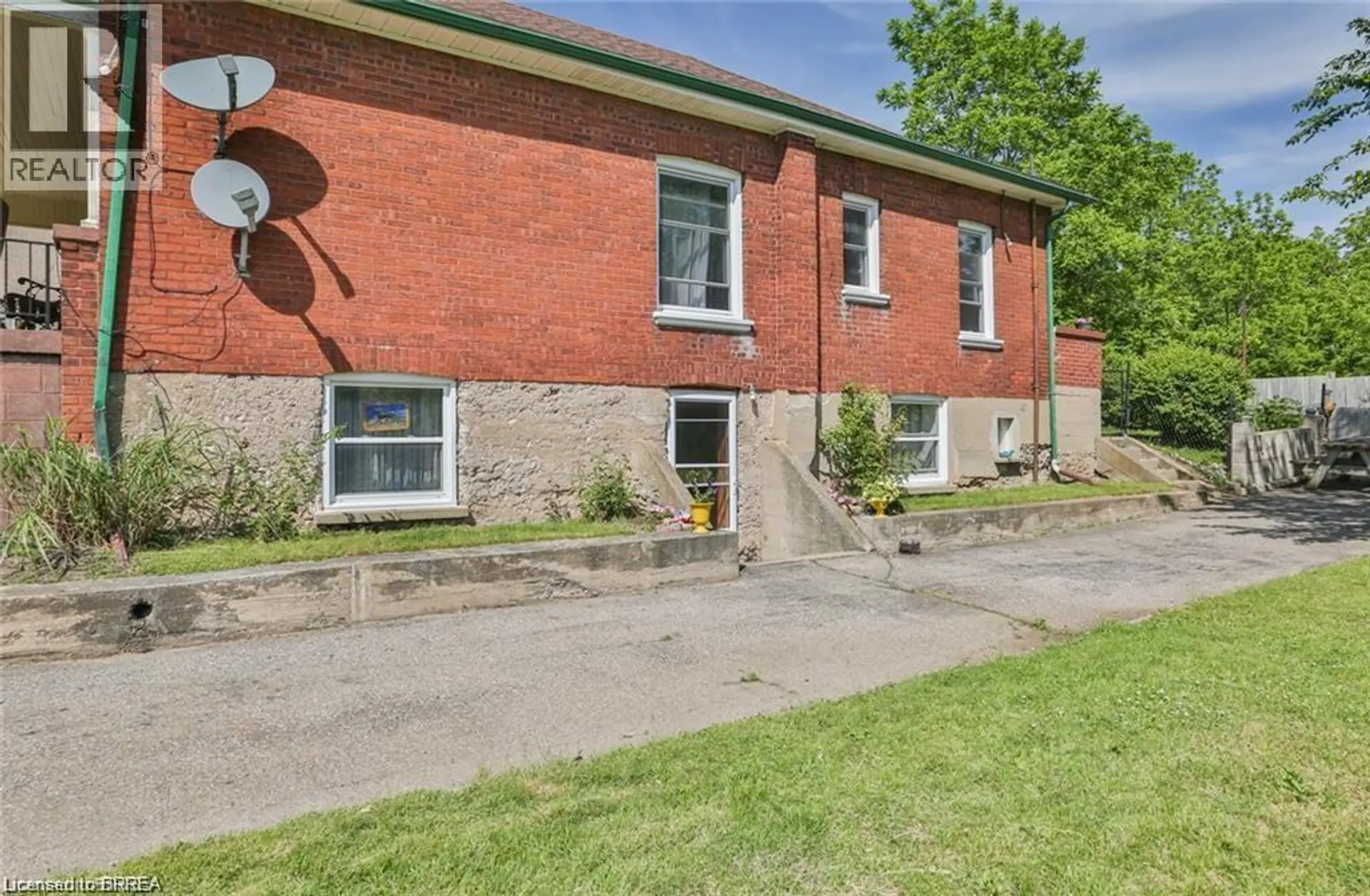 5 CLOVERDALE Avenue - Image 4