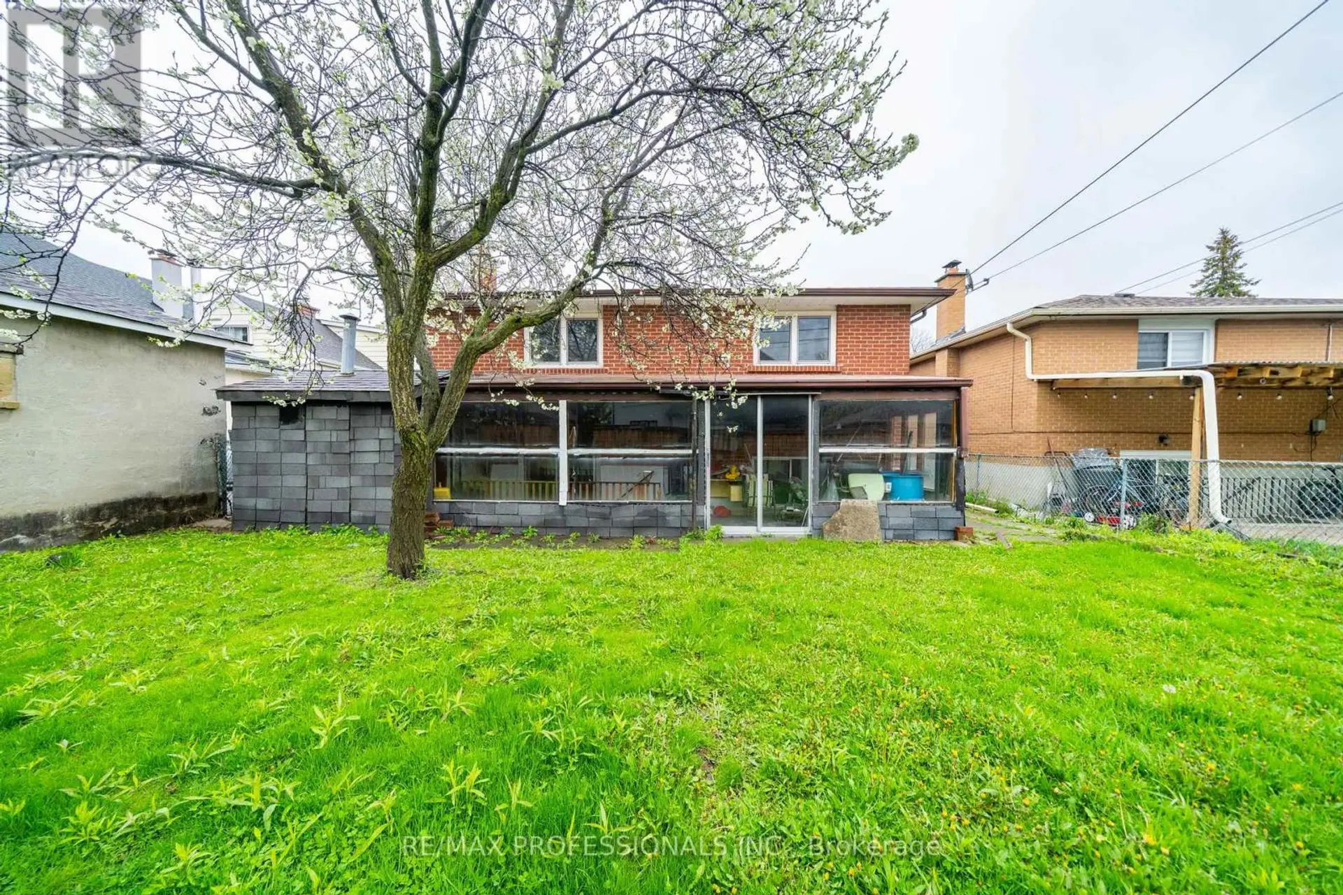 1164 KIPLING AVENUE - Image 18