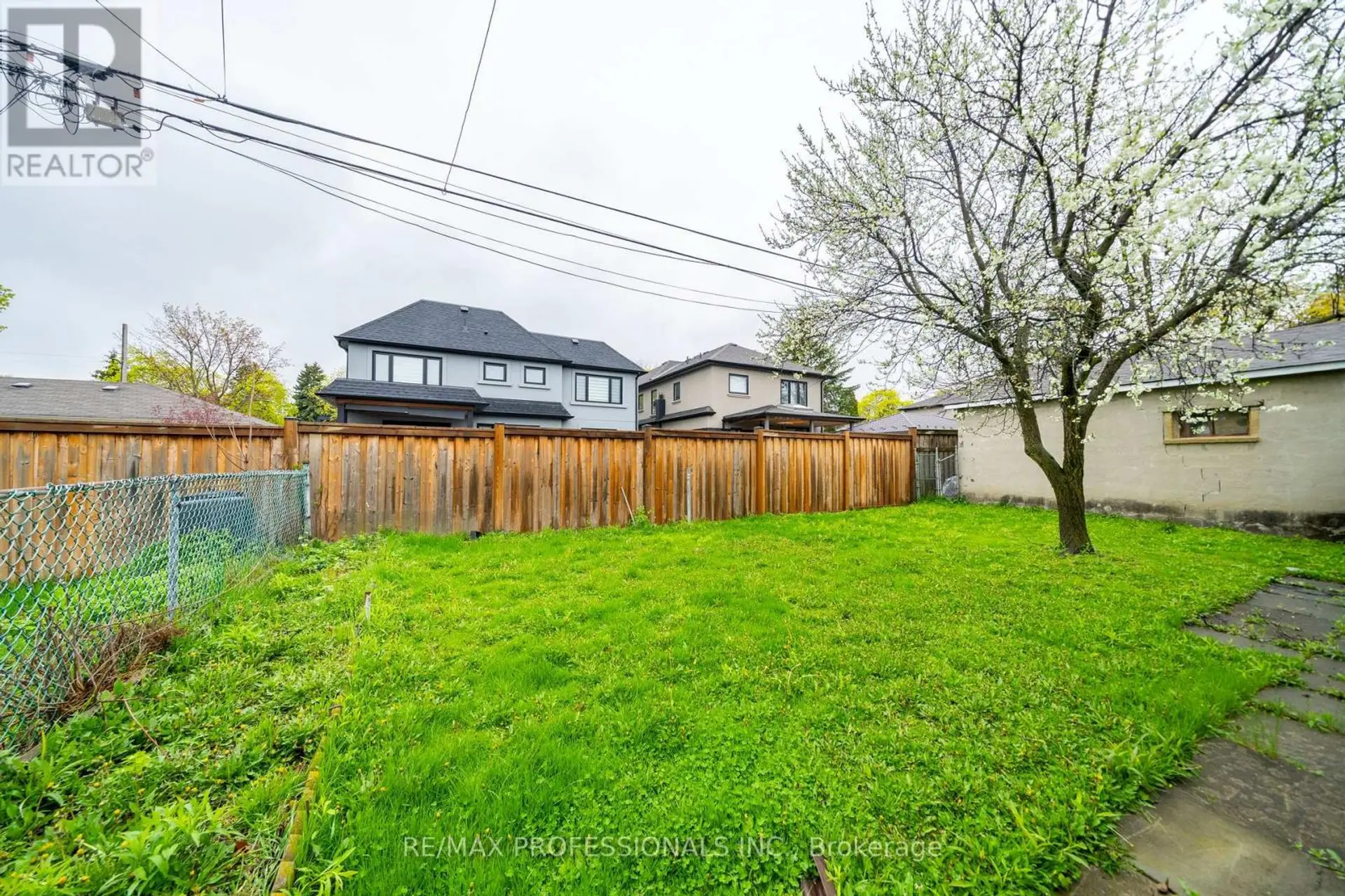1164 KIPLING AVENUE - Image 16