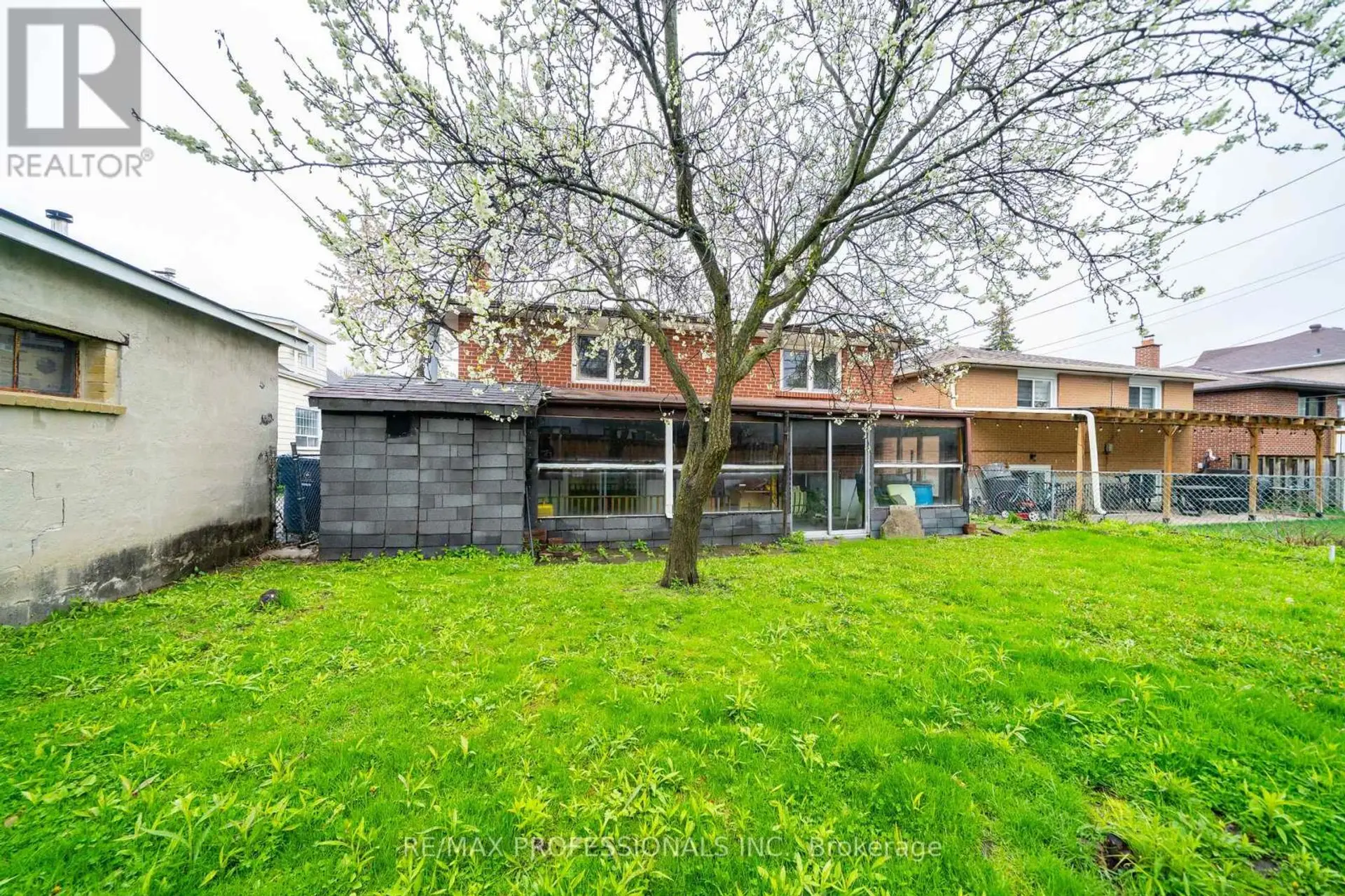 1164 KIPLING AVENUE - Image 19