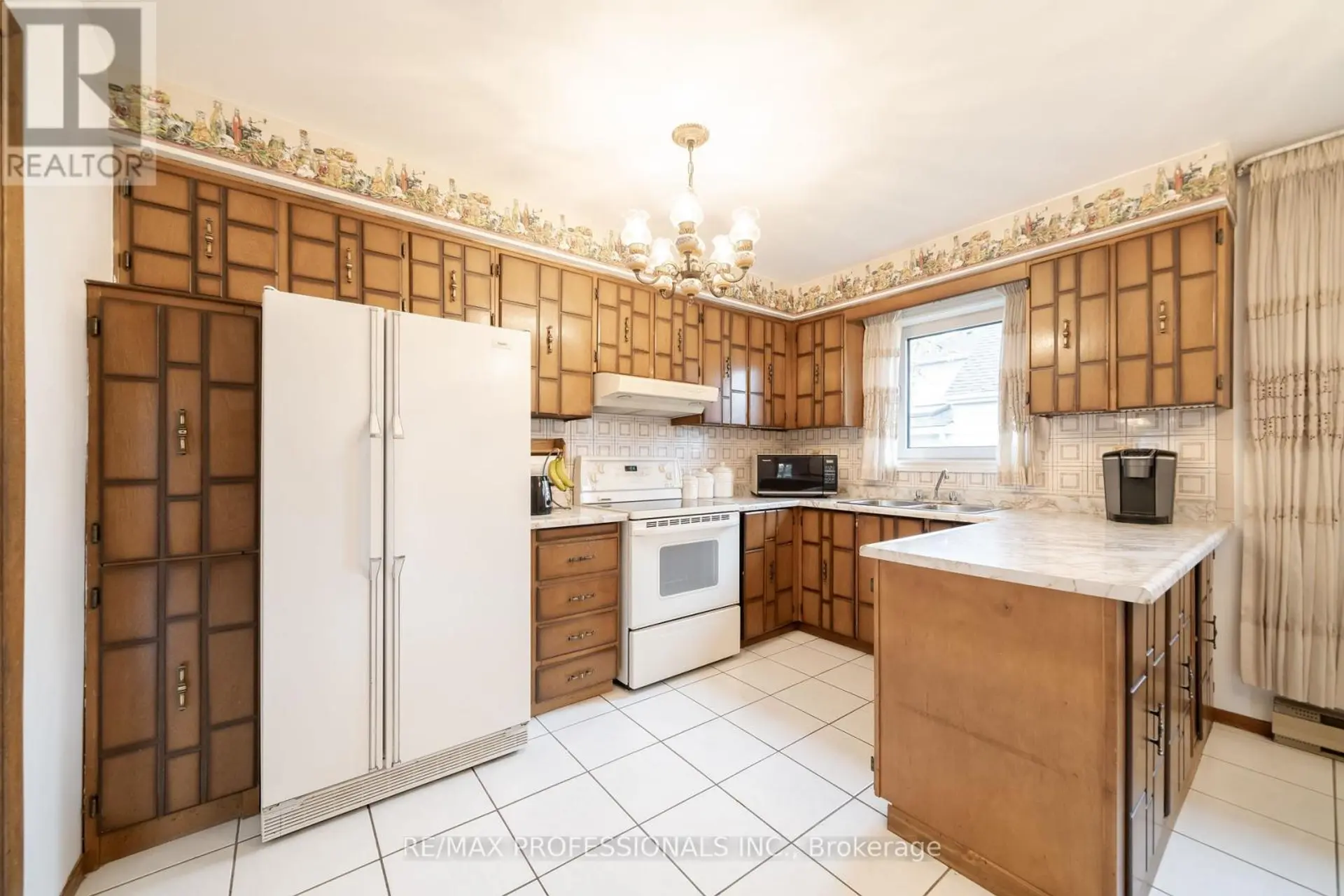 1164 KIPLING AVENUE - Image 7