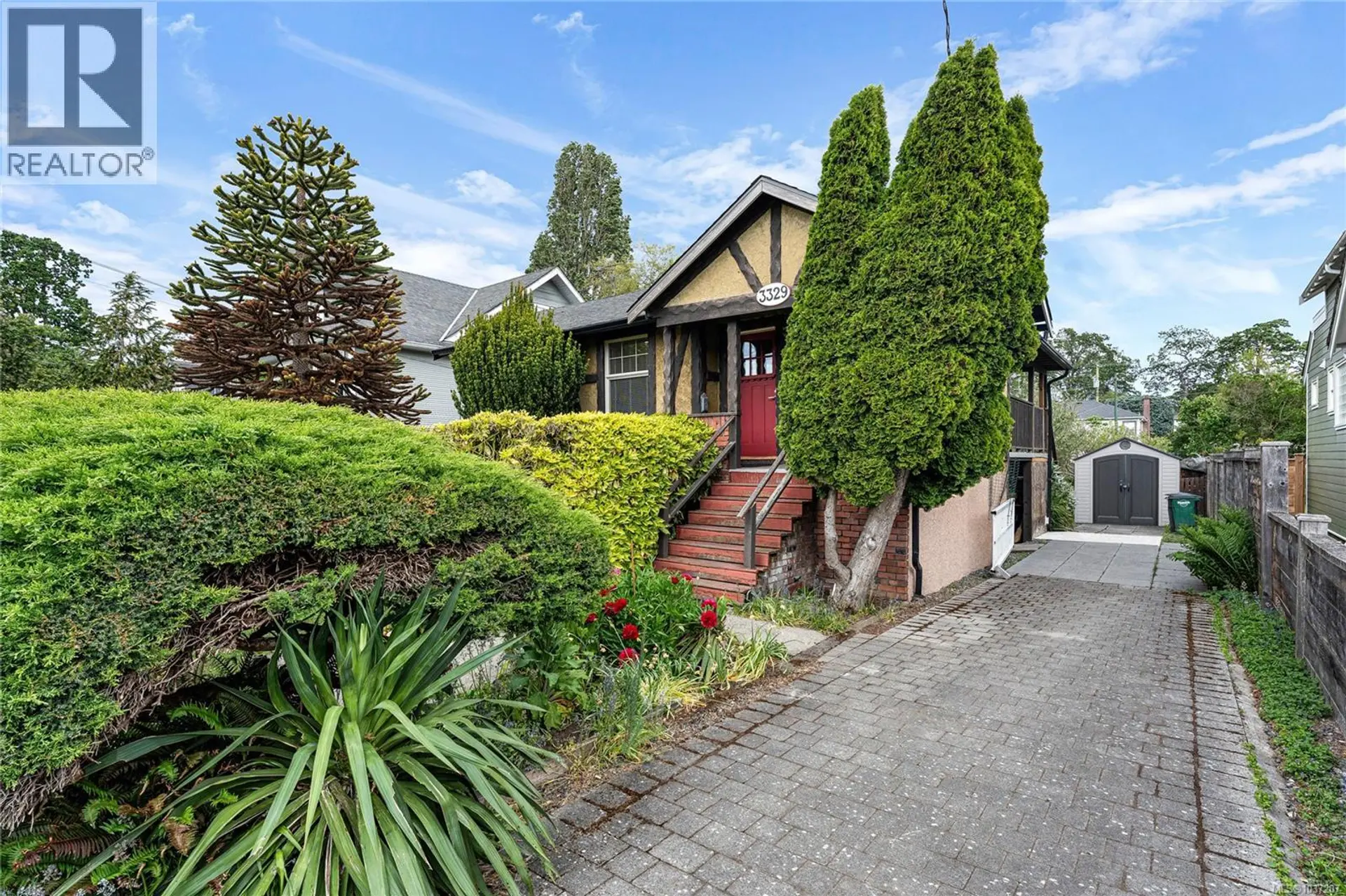 Property at 3329 Doncaster Dr, Victoria, BC