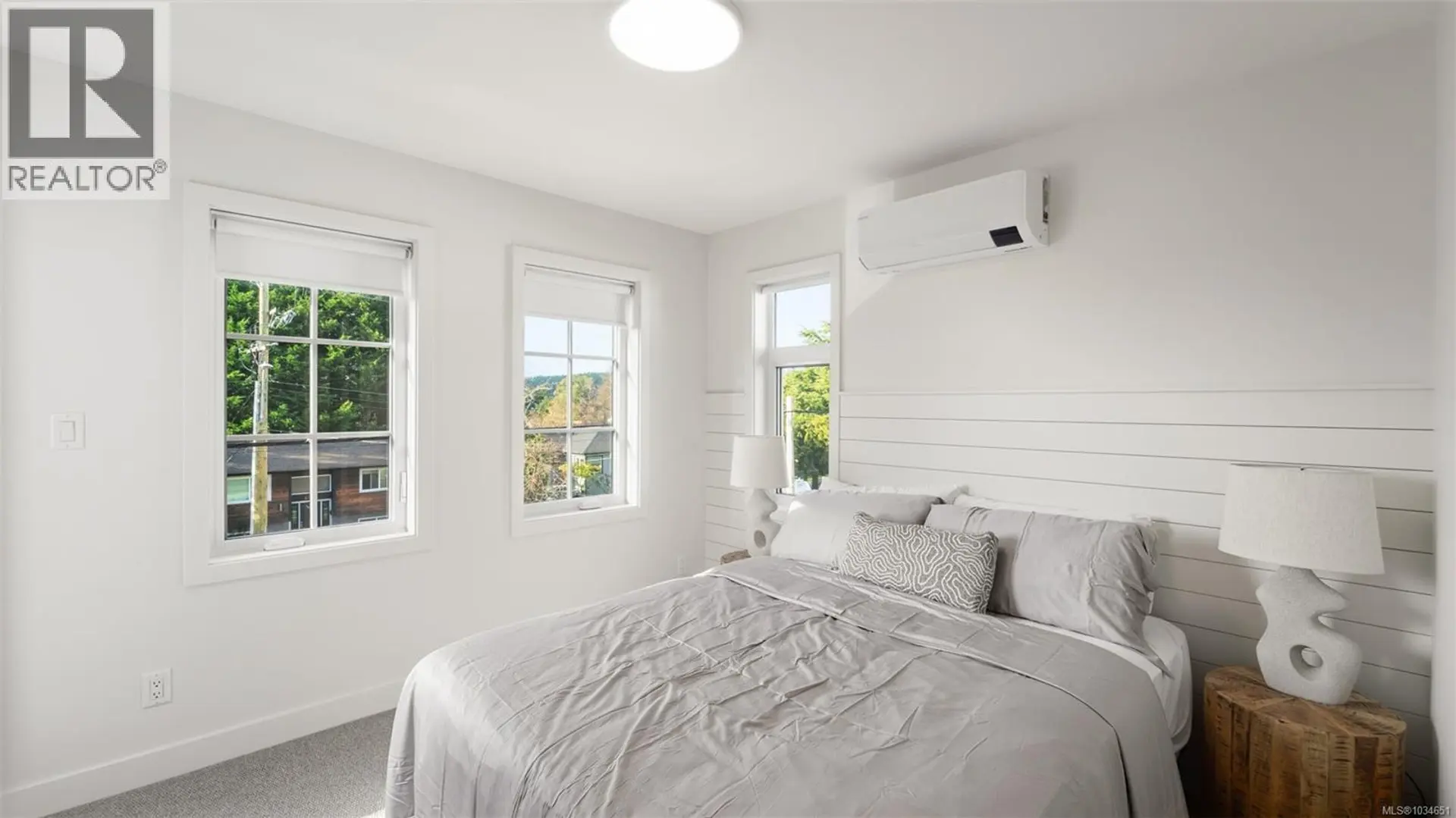 #4201 4201 Tyndall Ave - Image 9