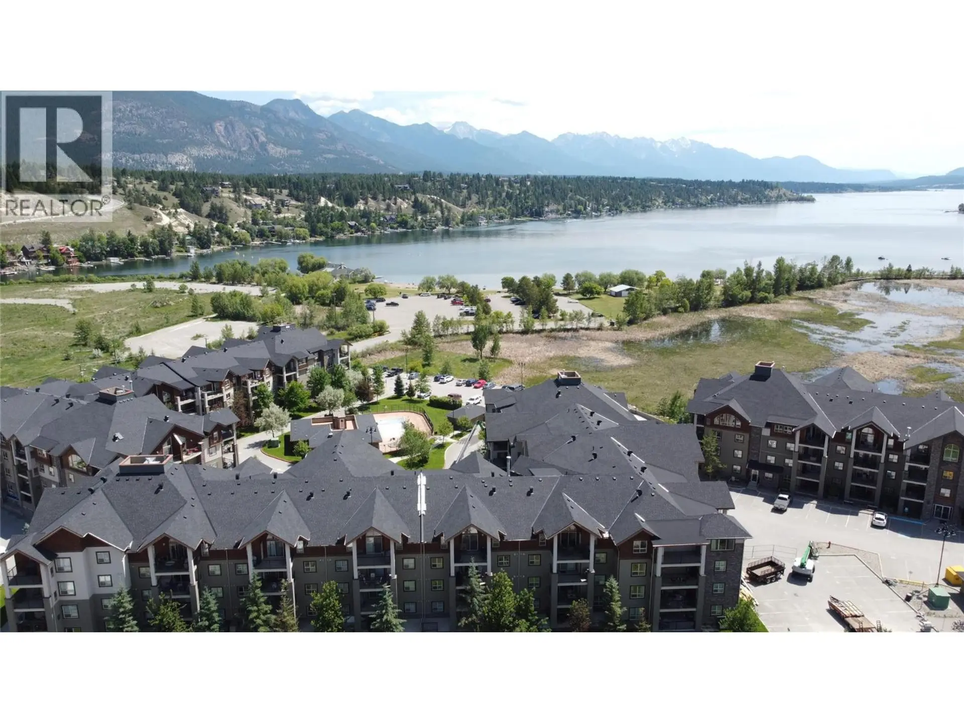Property at #3302 205 Third Avenue, Invermere, BC