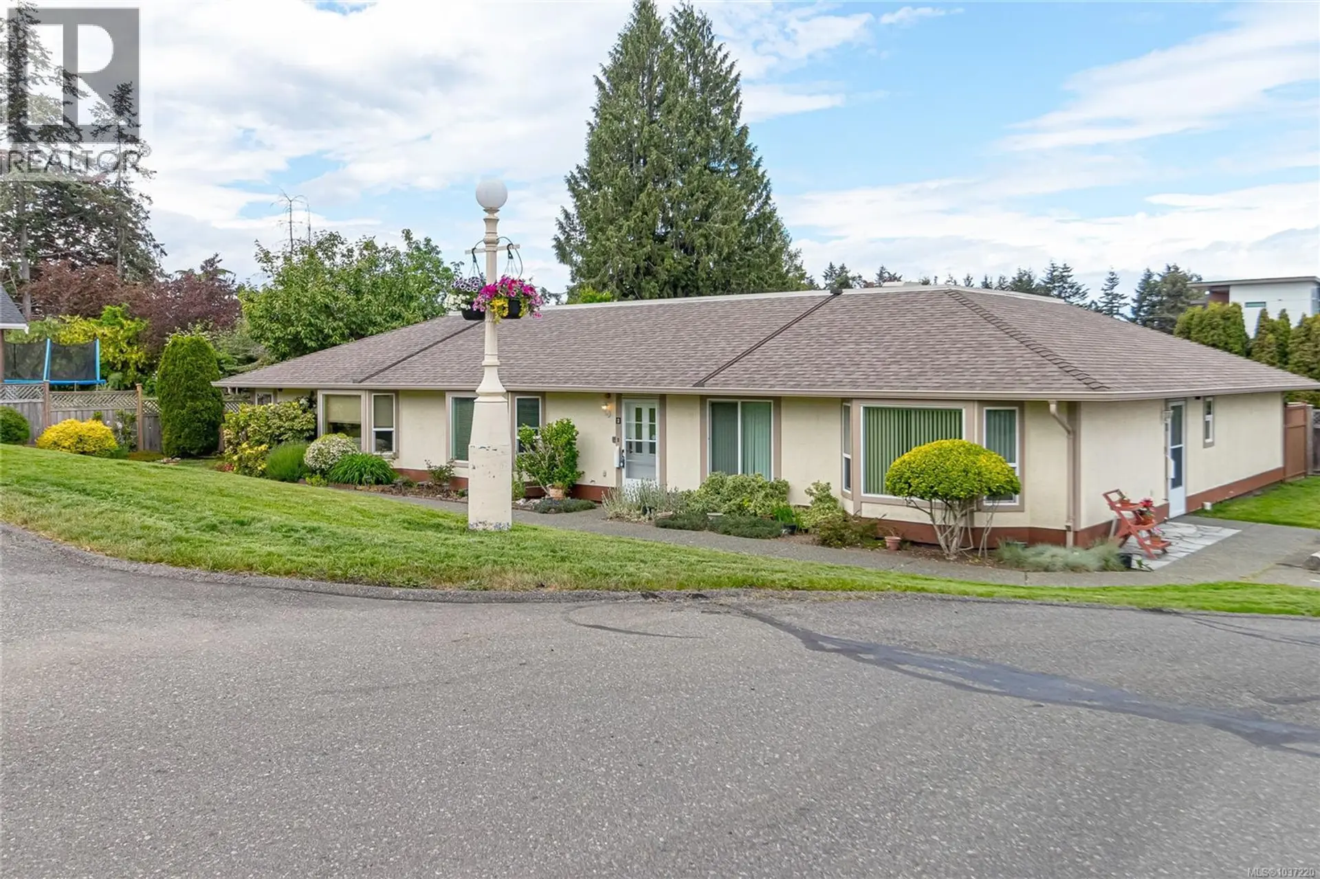 Property at #2 100 Abbey Lane, Parksville, BC