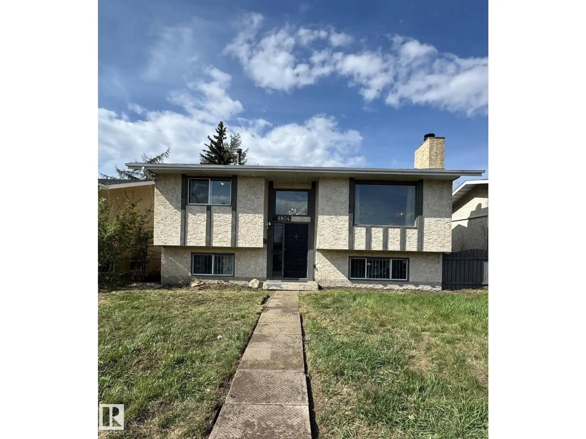 8804 29 AV NW - Image 1