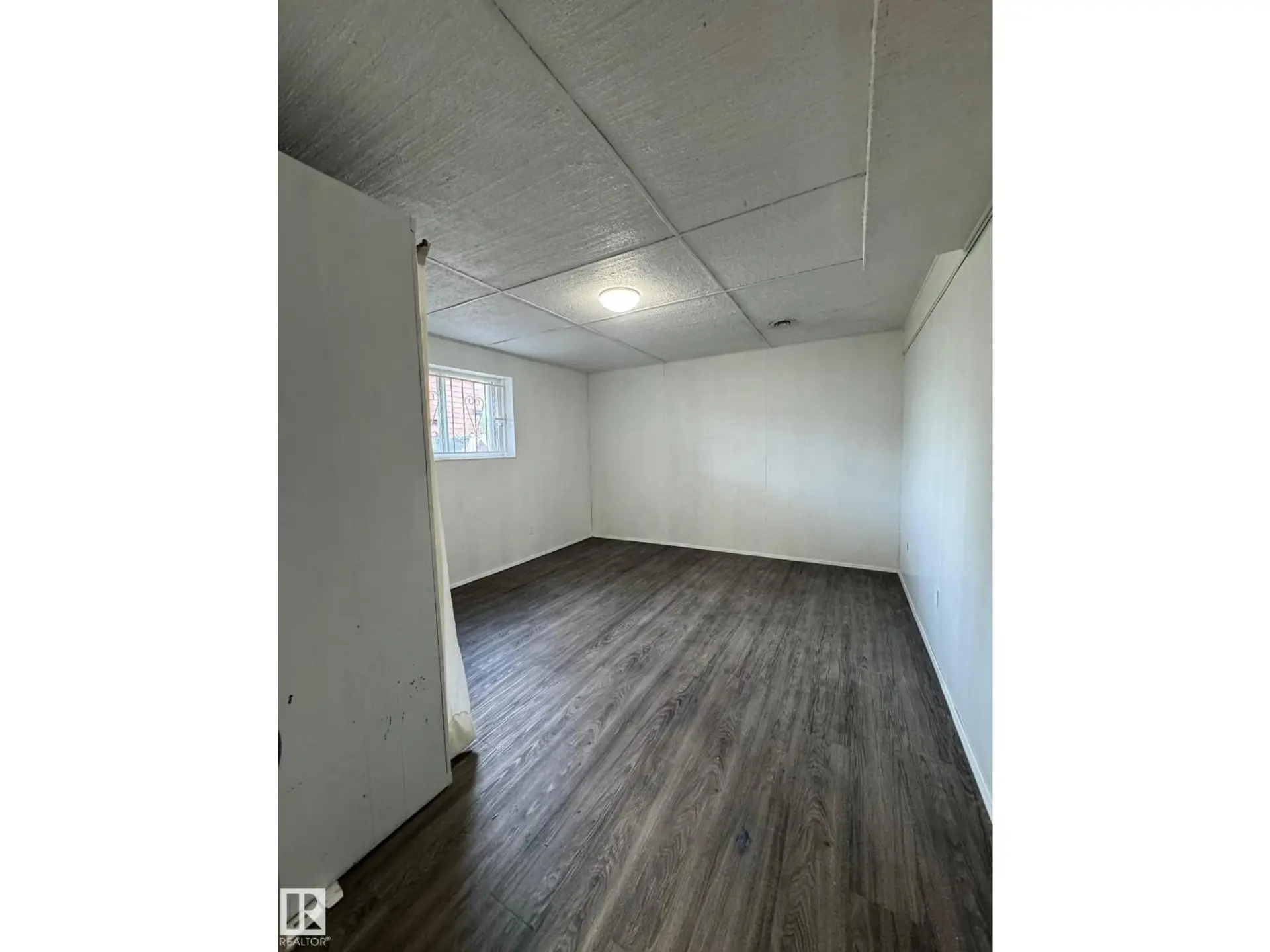 8804 29 AV NW - Image 16