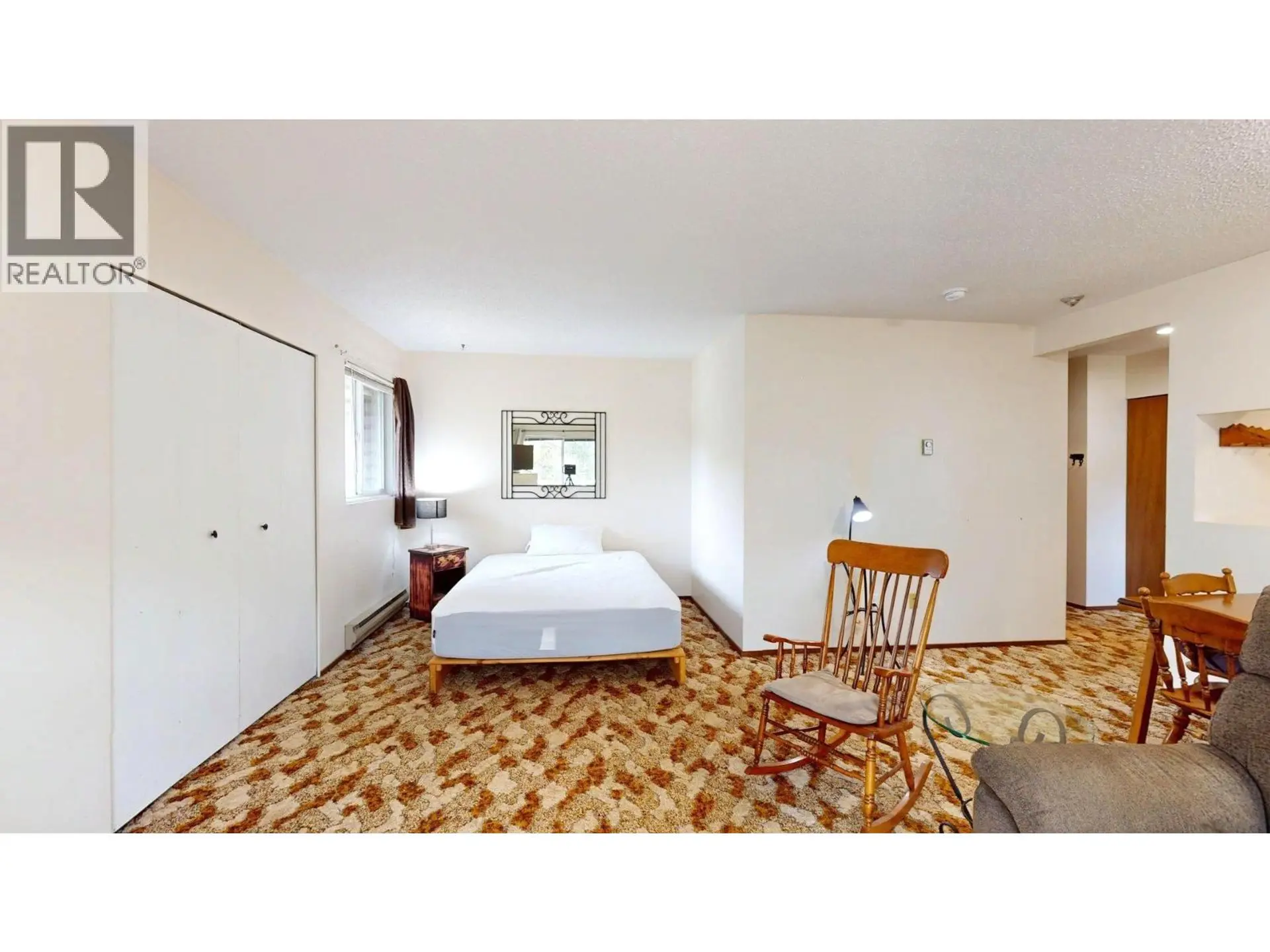 #307 501 Elk Street - Image 12