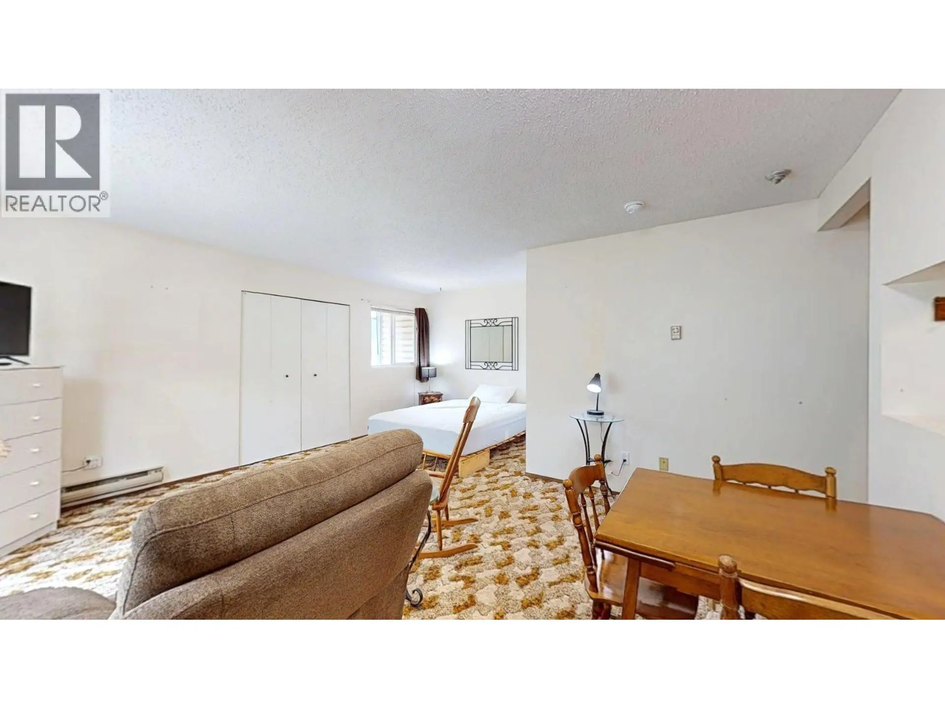 #307 501 Elk Street - Image 9