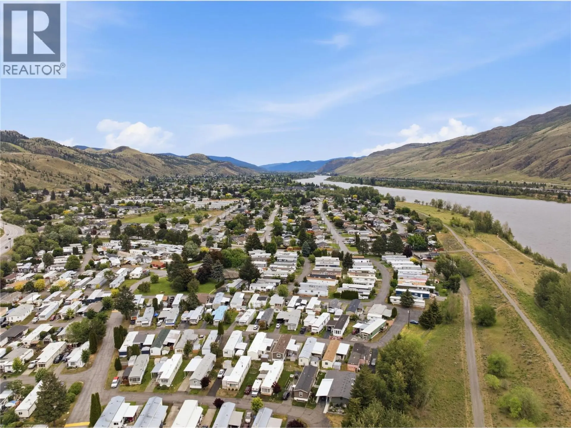 #55 2400 Oakdale Way - Image 16
