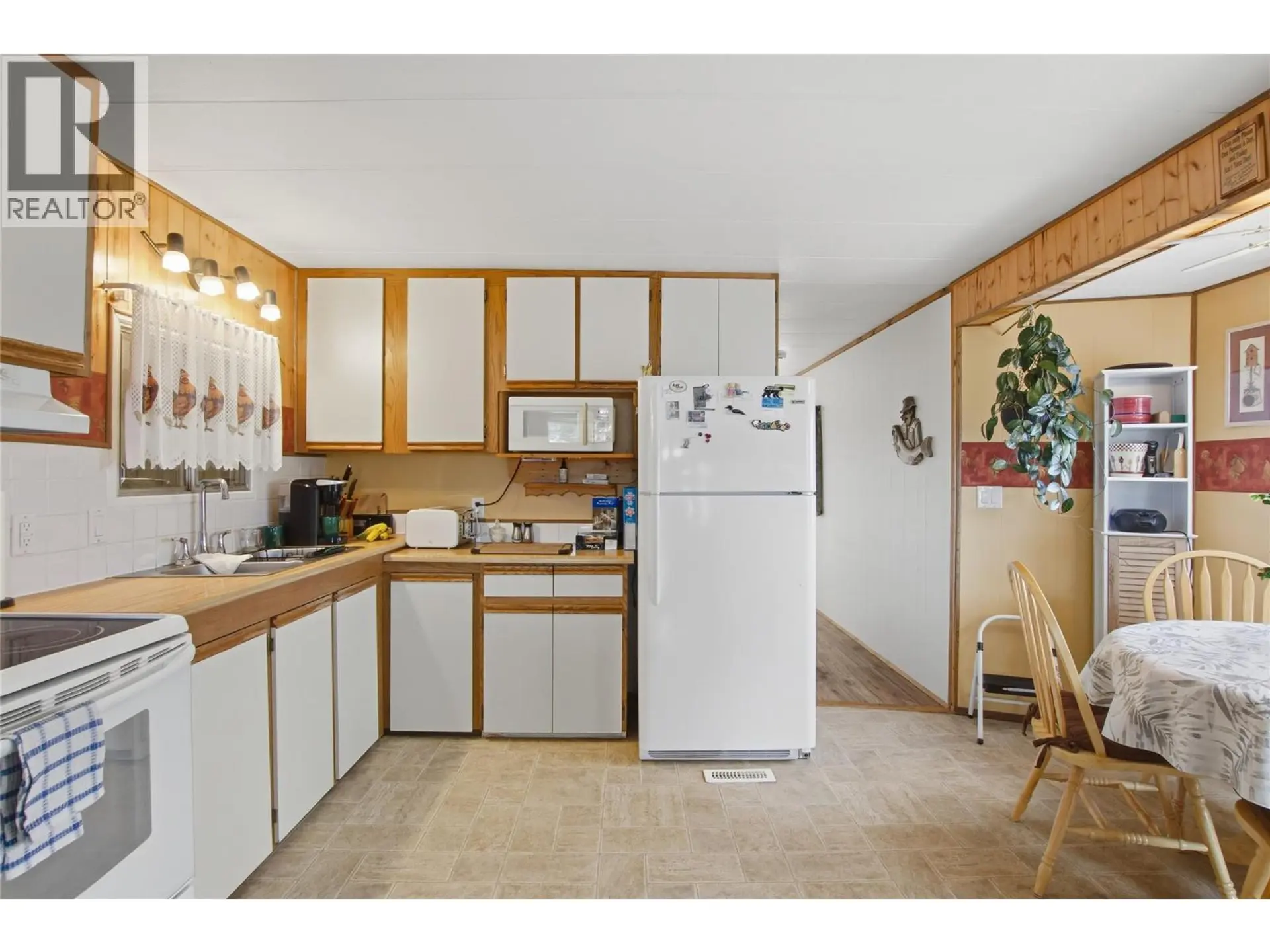 #55 2400 Oakdale Way - Image 7