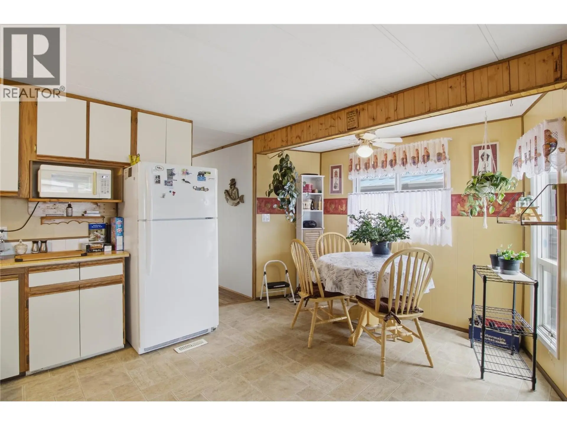 #55 2400 Oakdale Way - Image 8