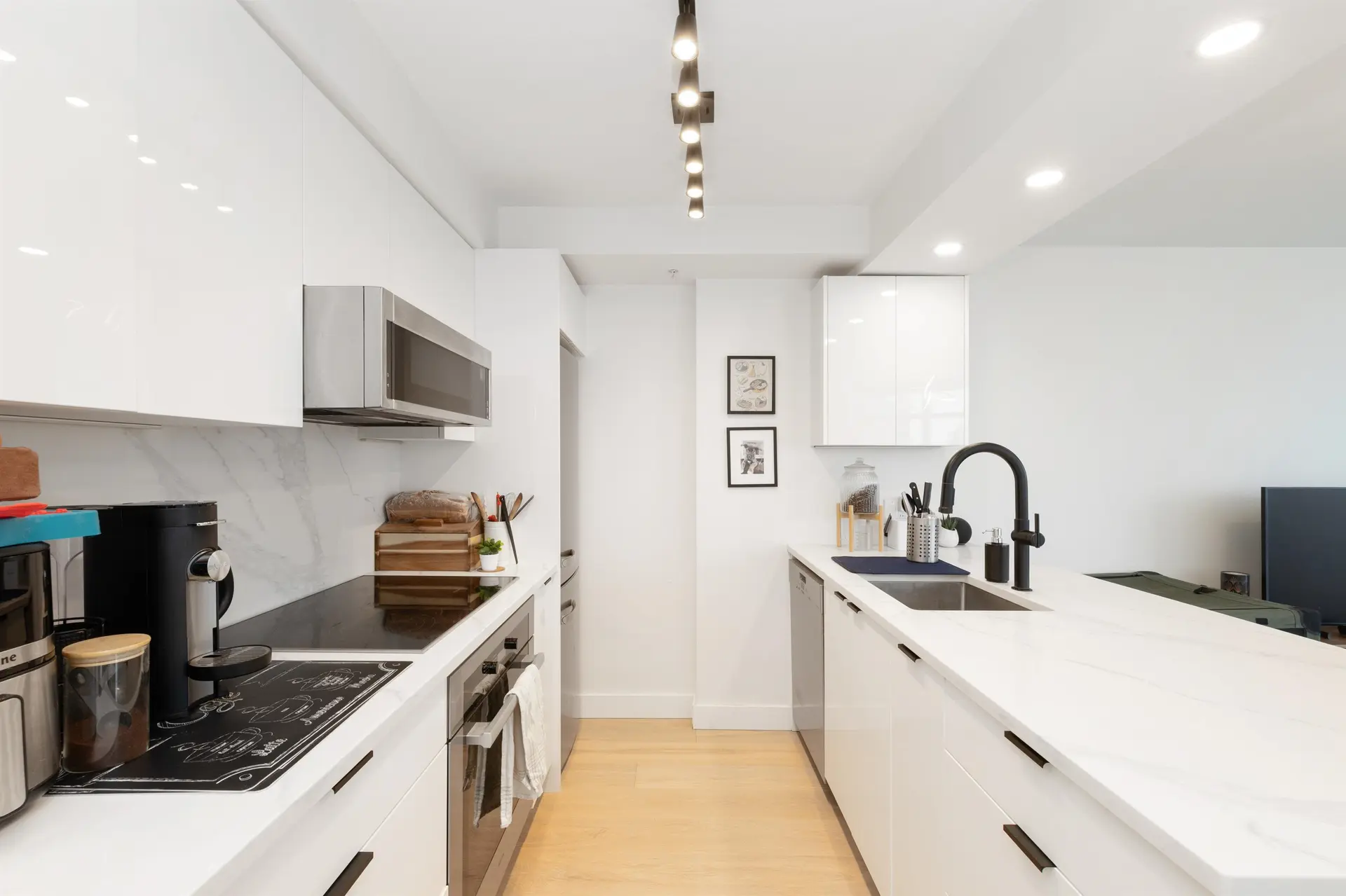 #1203 1200 Alberni Street - Image 10