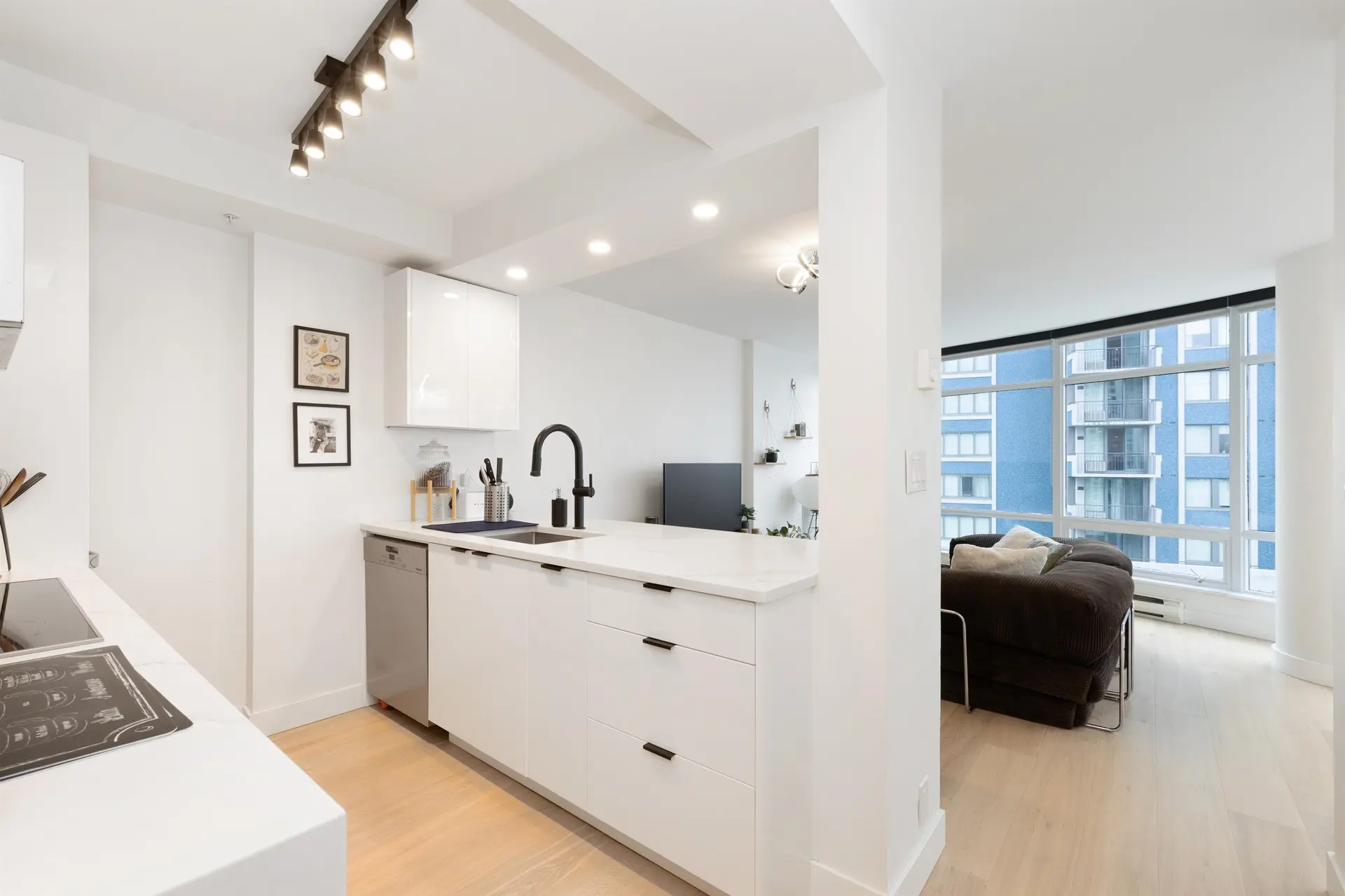 #1203 1200 Alberni Street - Image 11
