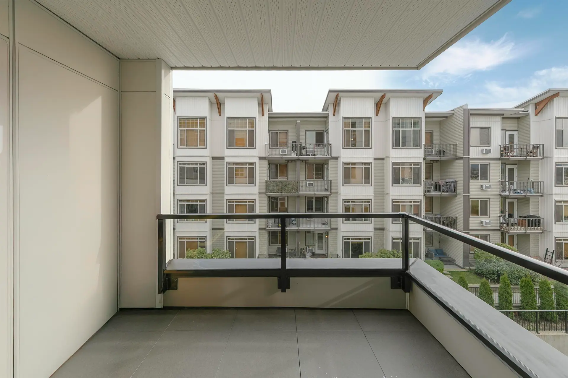 #303 11913 Burnett Street - Image 17