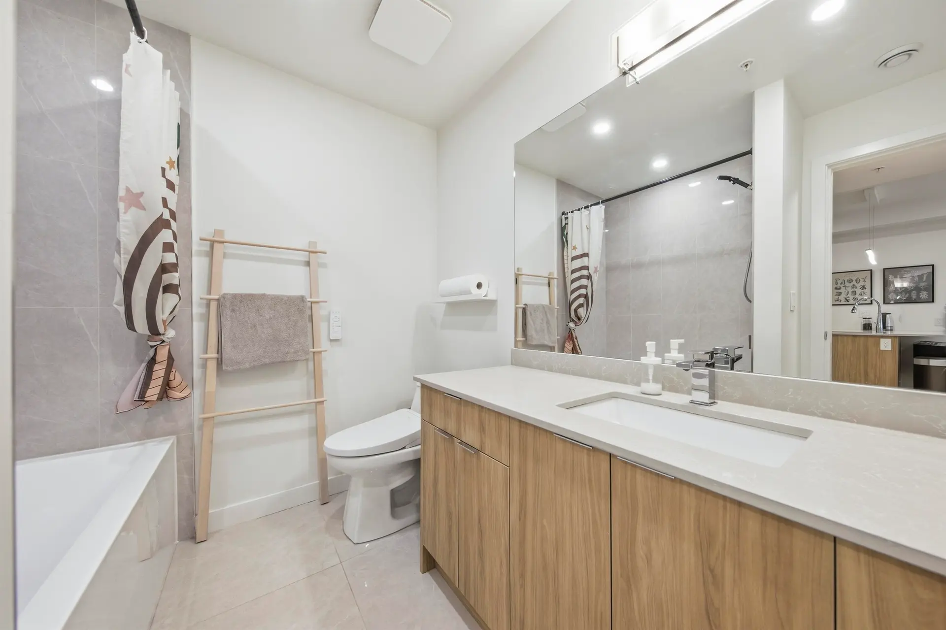 #303 11913 Burnett Street - Image 12