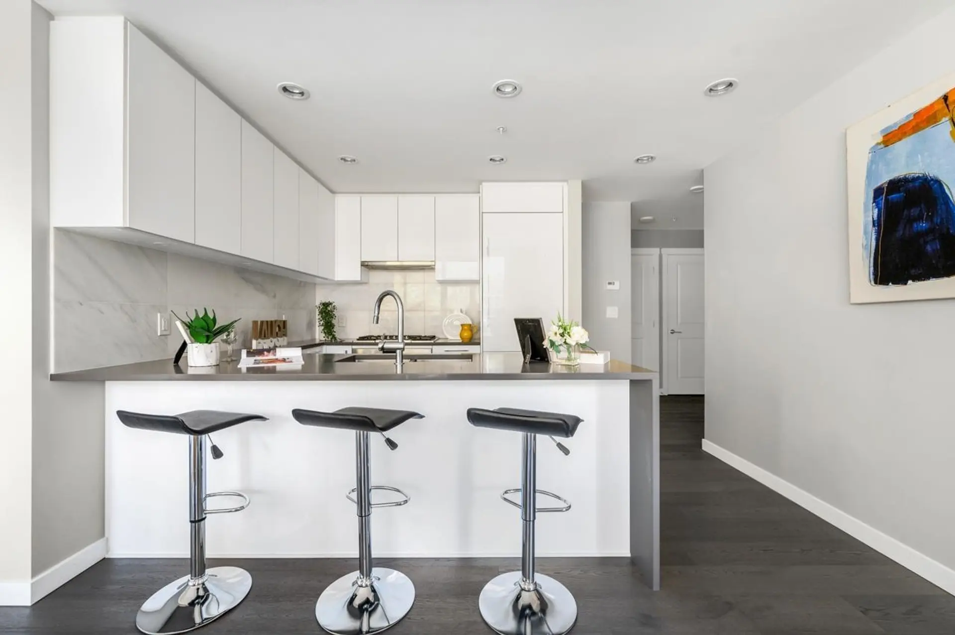 #605 3487 Binning Road - Image 9