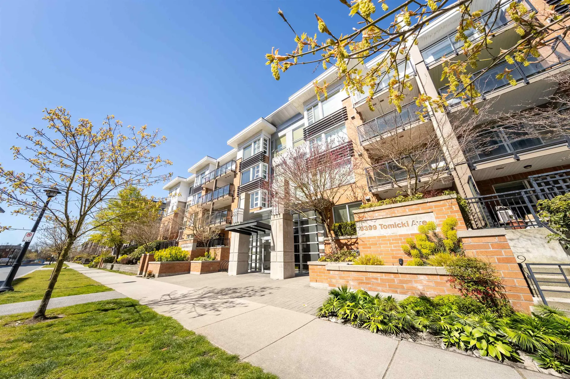 Property at #428 9399 Tomicki Avenue, Richmond, BC