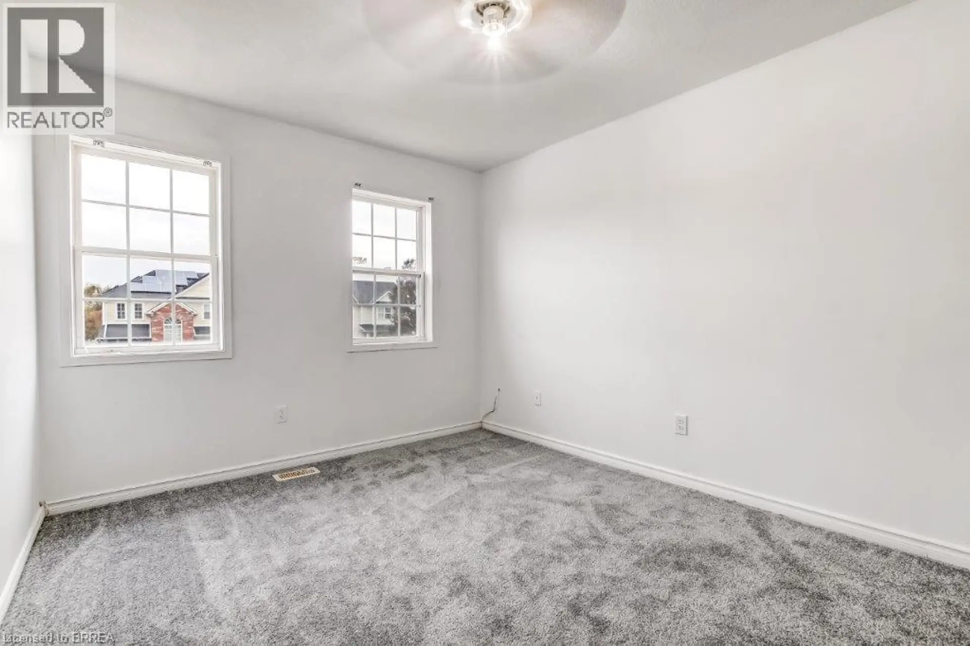 17 STOWE Terrace - Image 8
