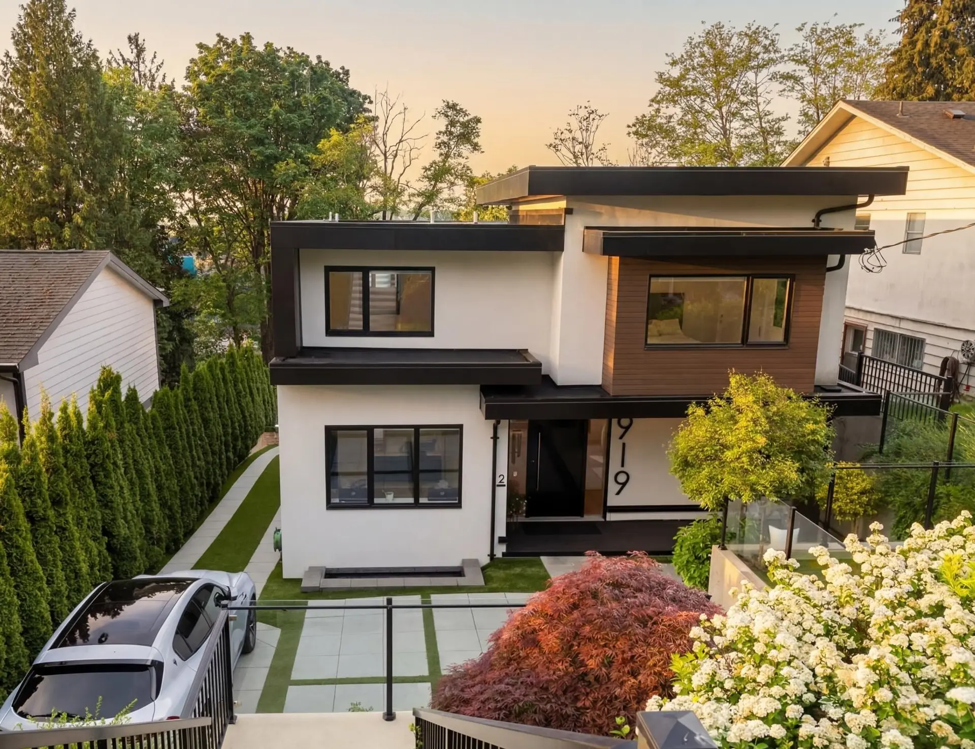 Property at 919 E 4th Street, North Vancouver, BC