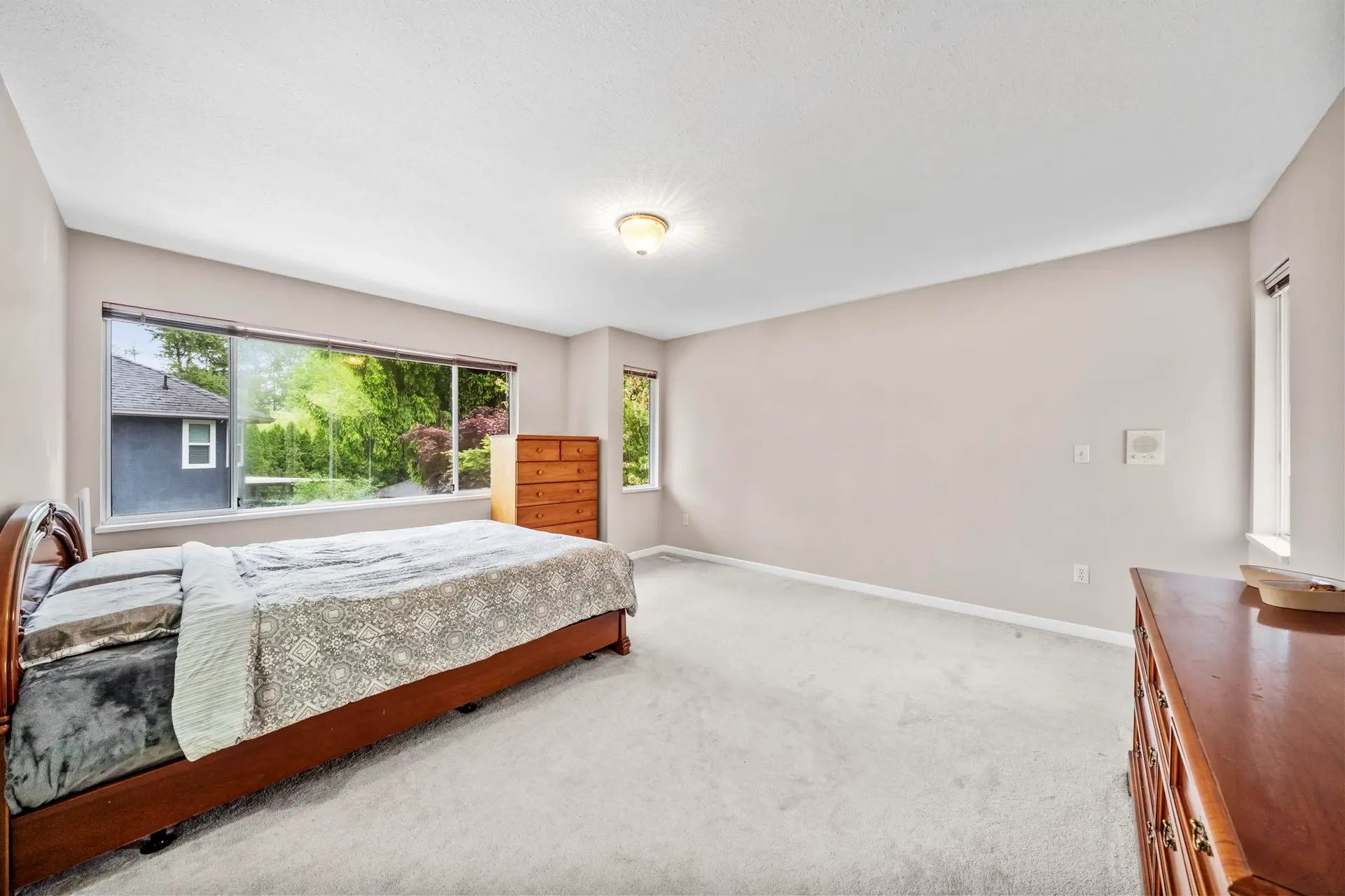 10898 160a Street - Image 13