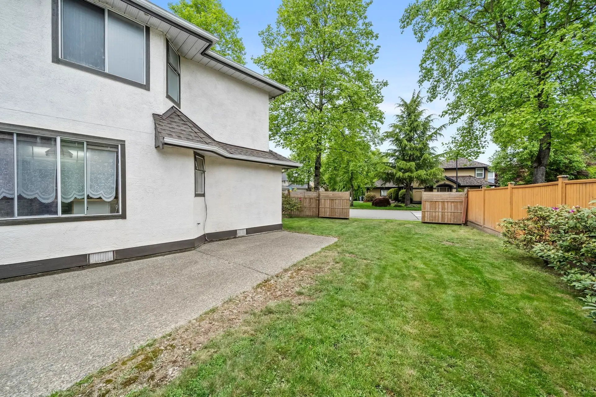 10898 160a Street - Image 19