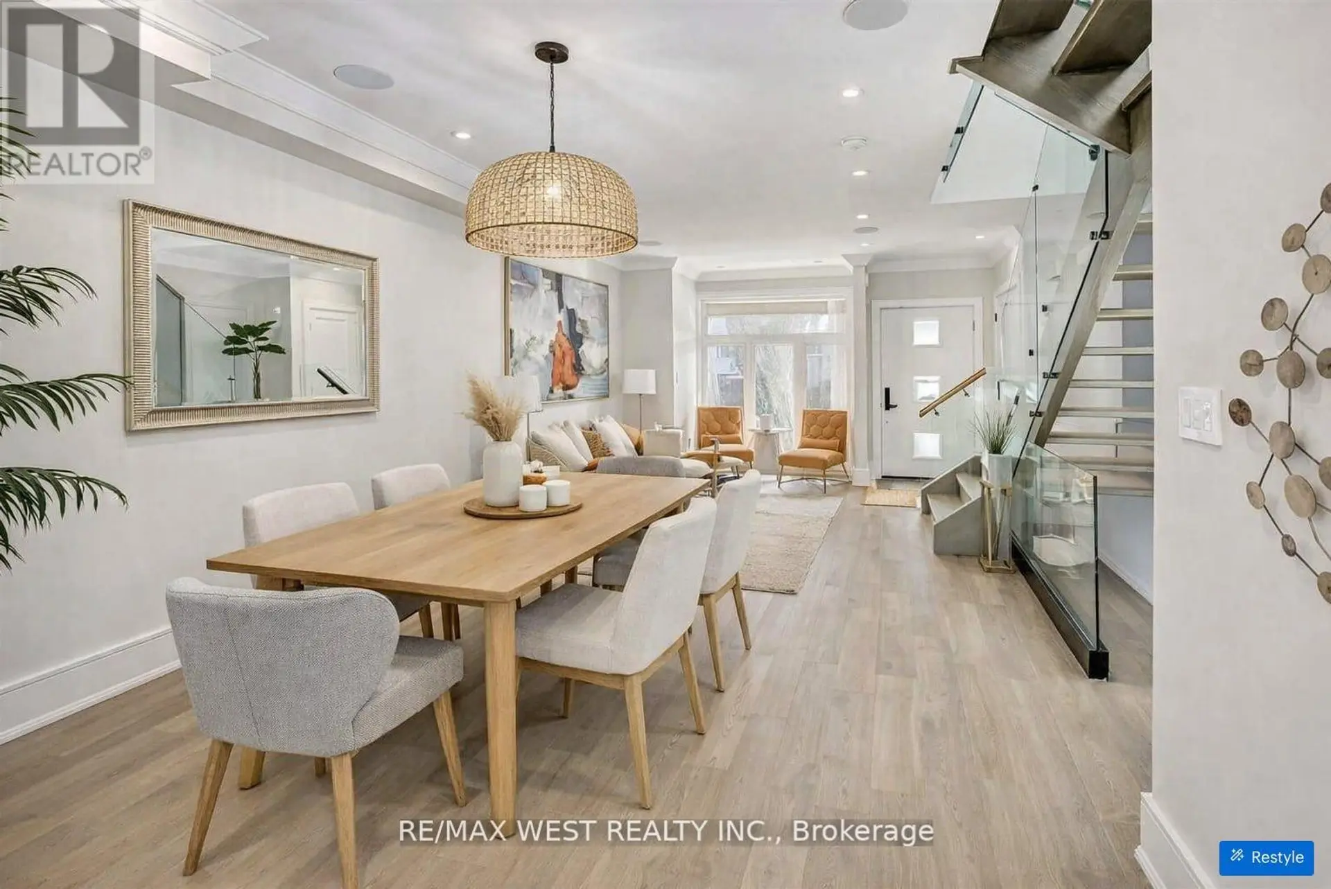 94 LAKE CRESCENT - Image 3