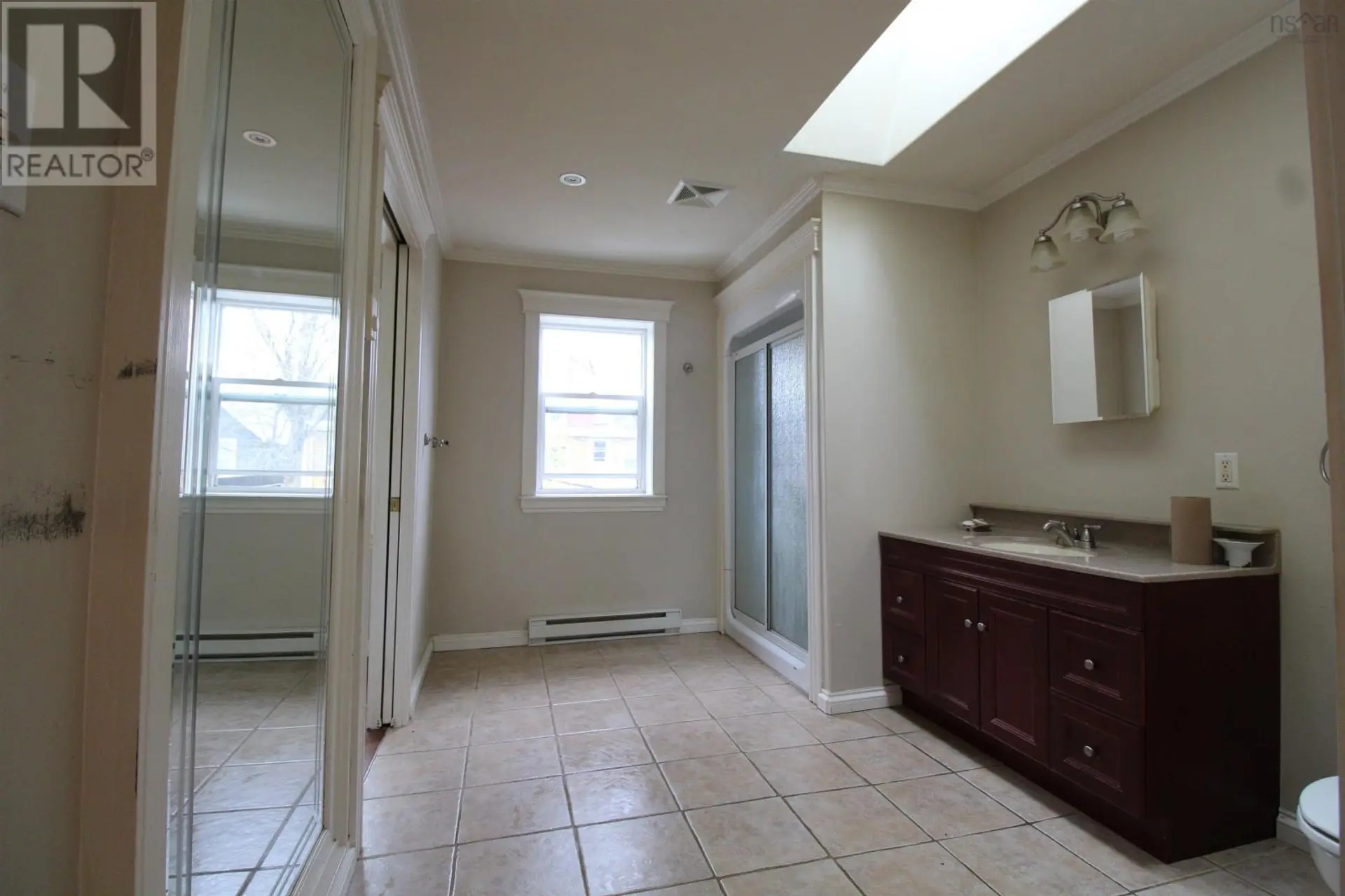5789 Charles Street - Image 6