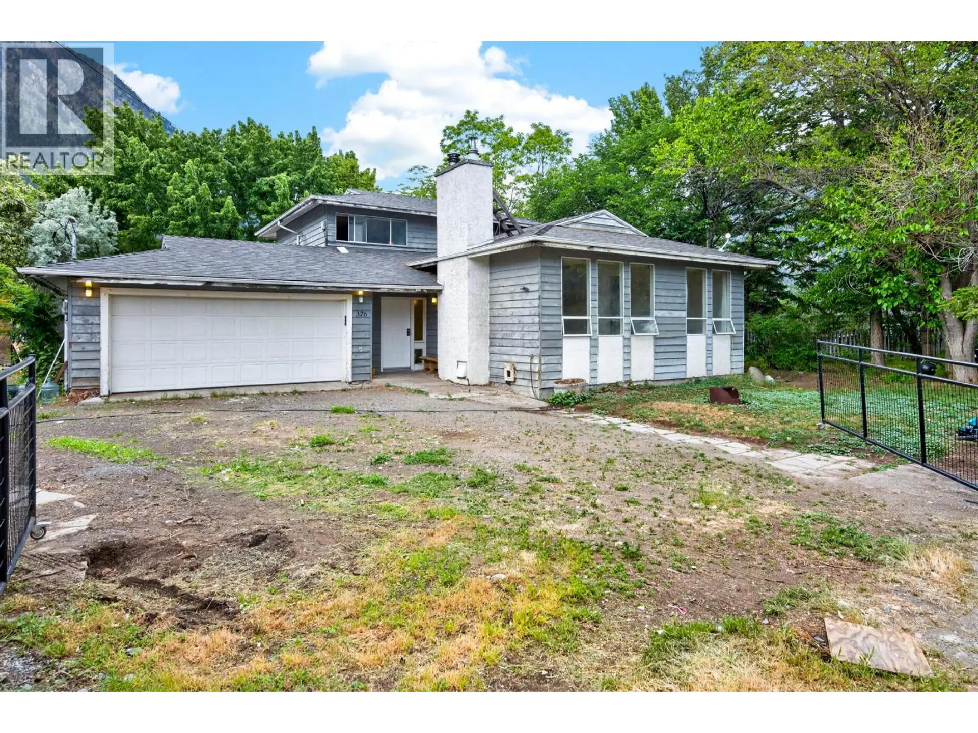 Property at 376 Hollywood Crescent, Lillooet, BC