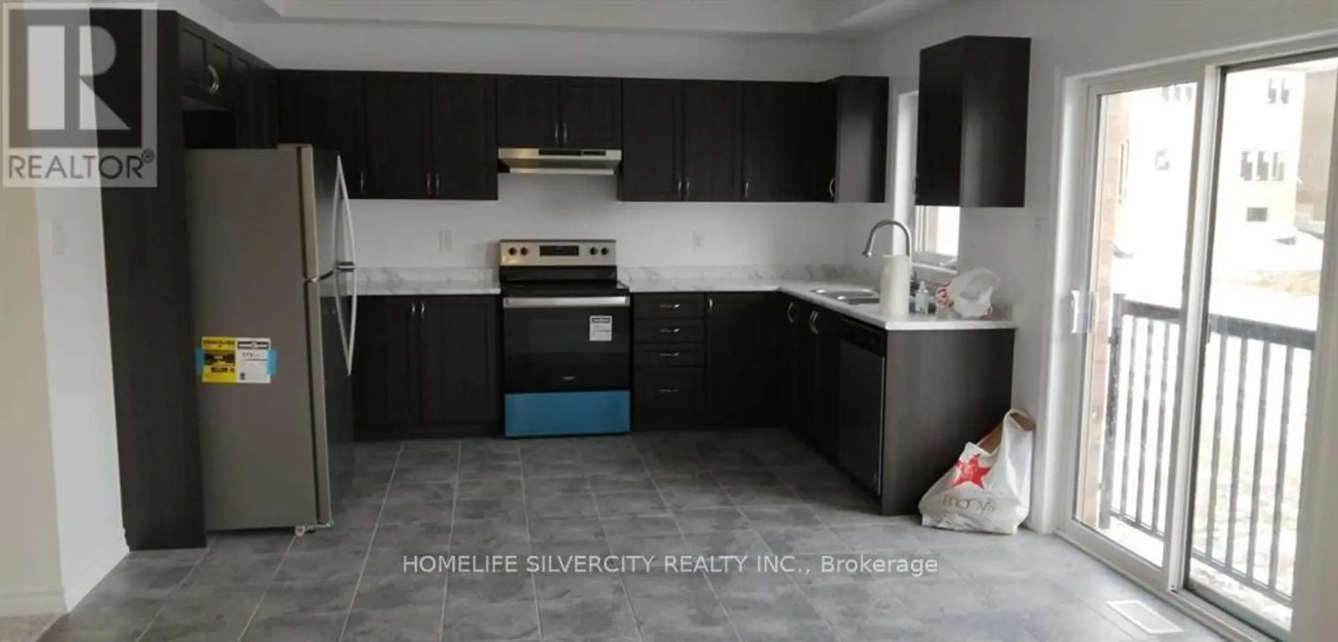 110 WERRY AVENUE - Image 6