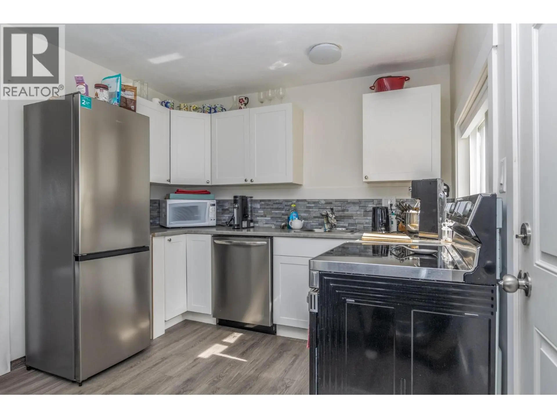 680 10 Street SW - Image 7