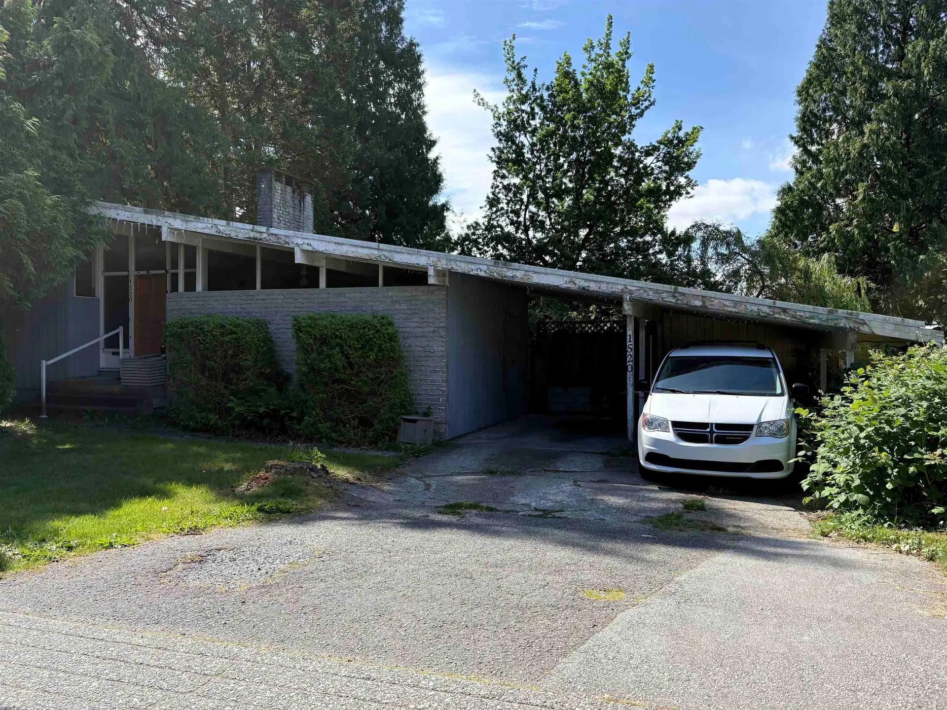 1520 Winslow Avenue - Image 1