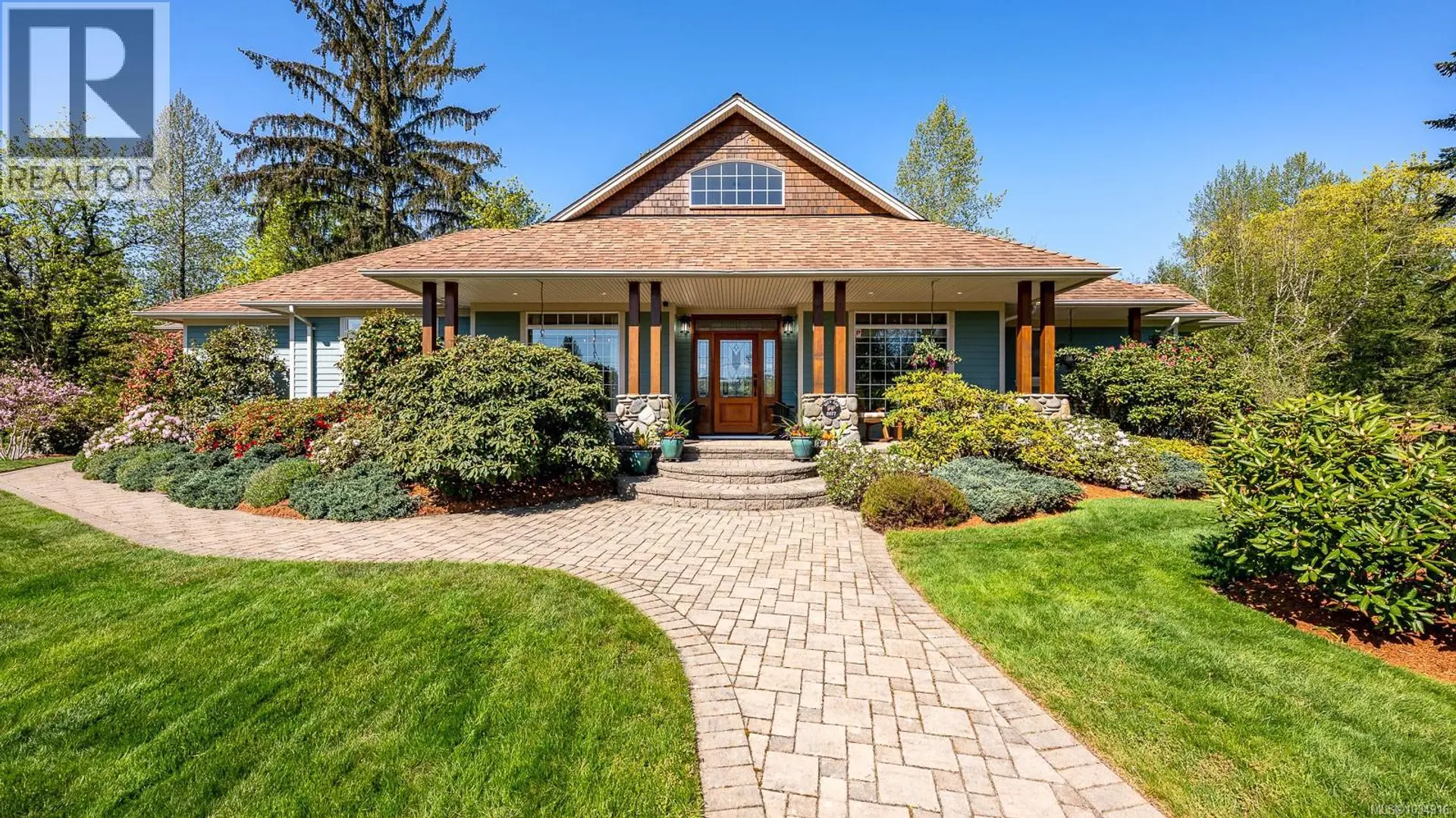 Property at 6077 Todd Rd, Courtenay, BC