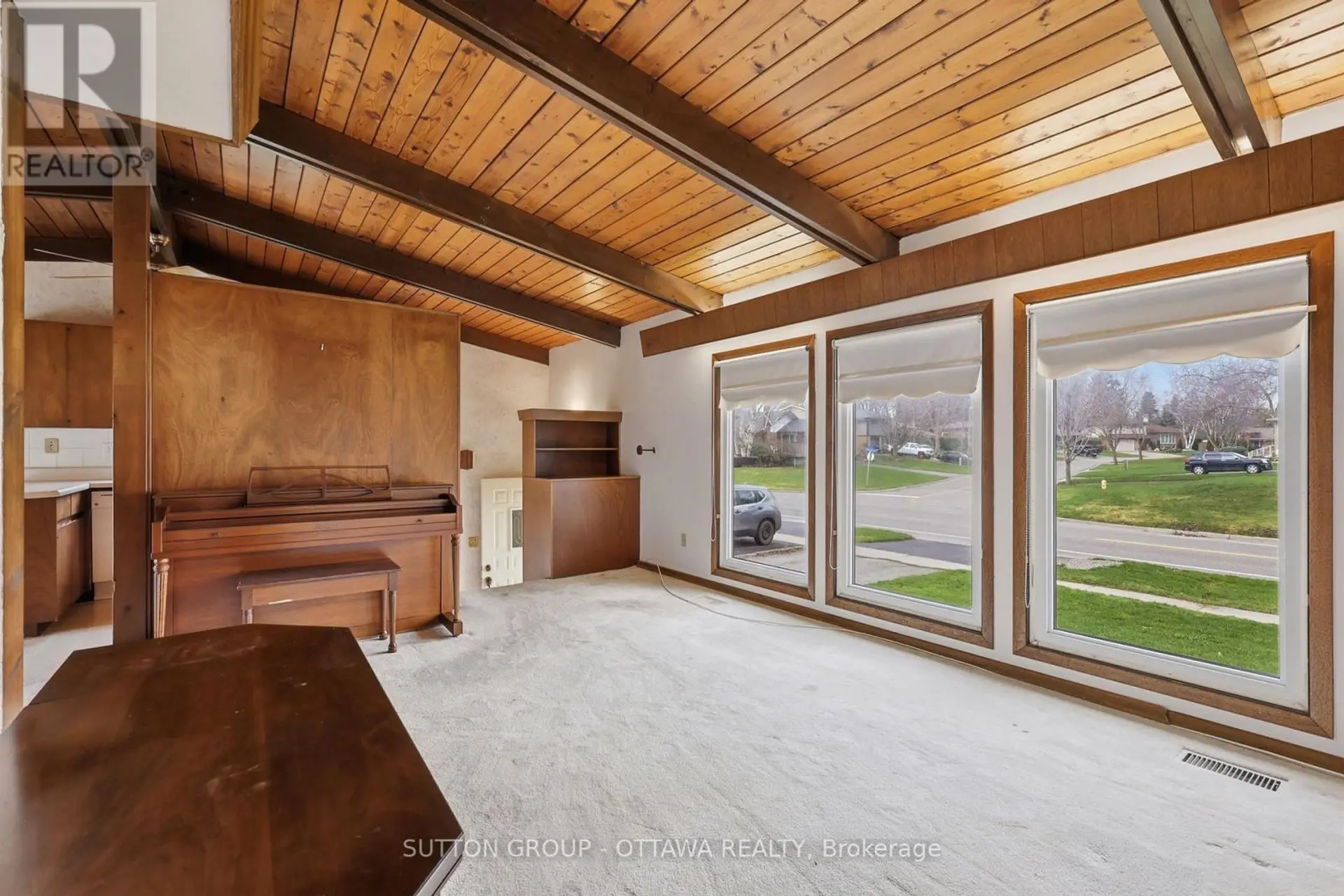 301 CENTRAL PARK BOULEVARD N - Image 4