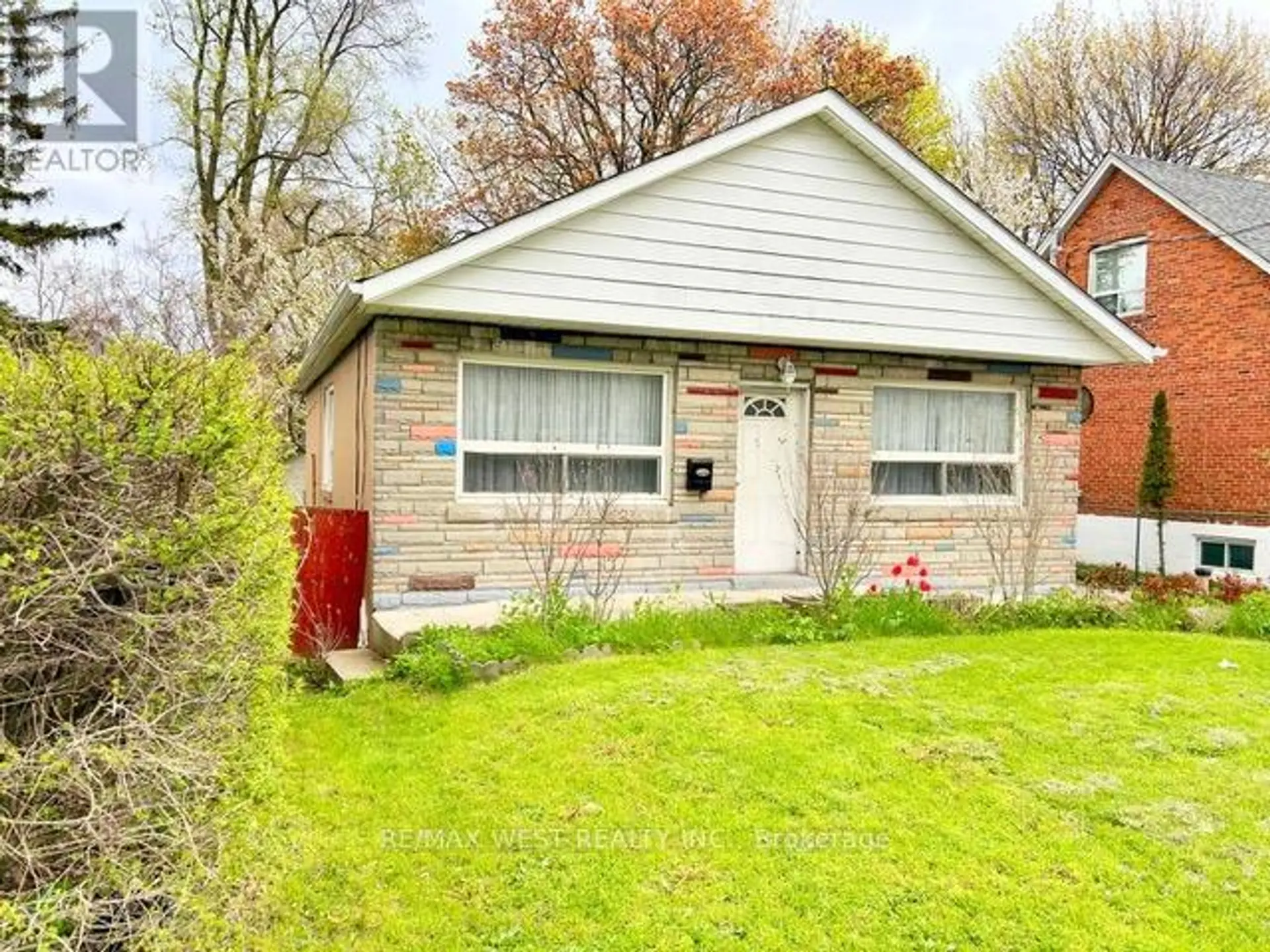 2567 KINGSTON ROAD - Image 1