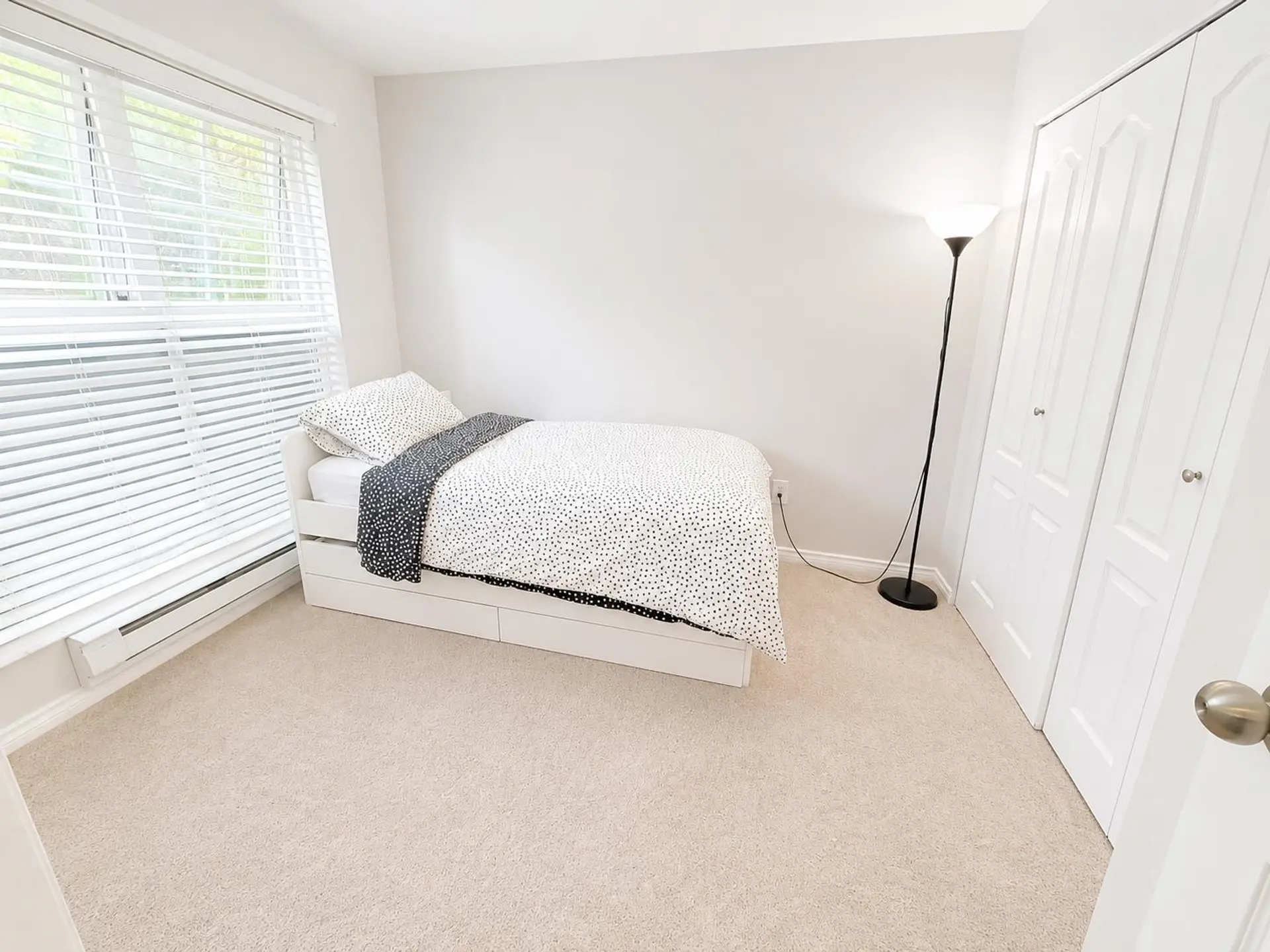 #105 1669 Grant Avenue - Image 7