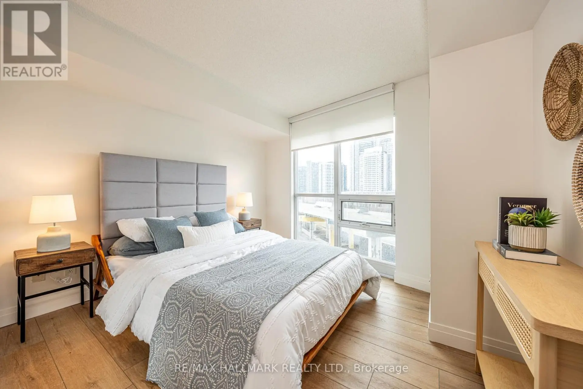 #1120 231 FORT YORK BOULEVARD - Image 11
