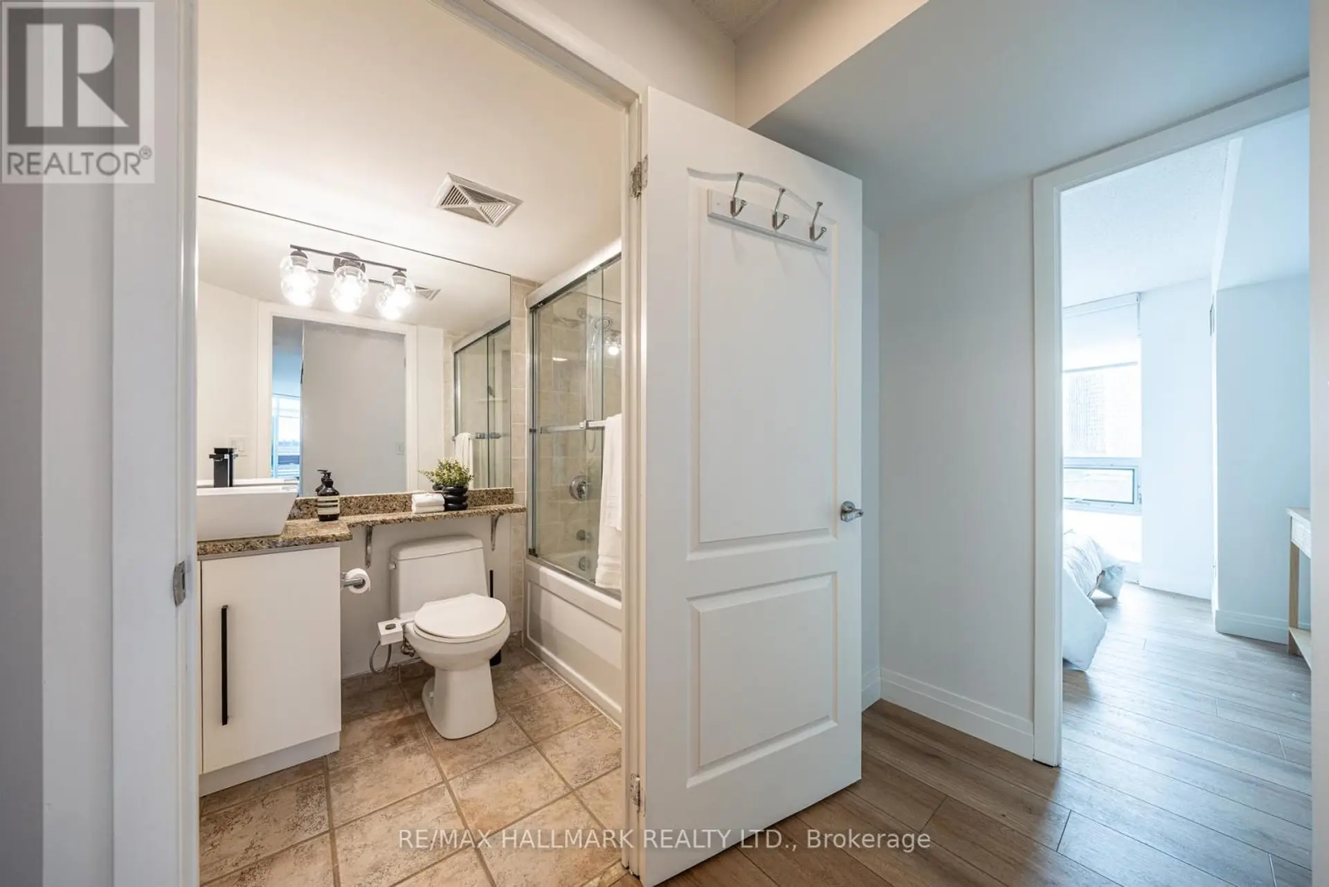 #1120 231 FORT YORK BOULEVARD - Image 13