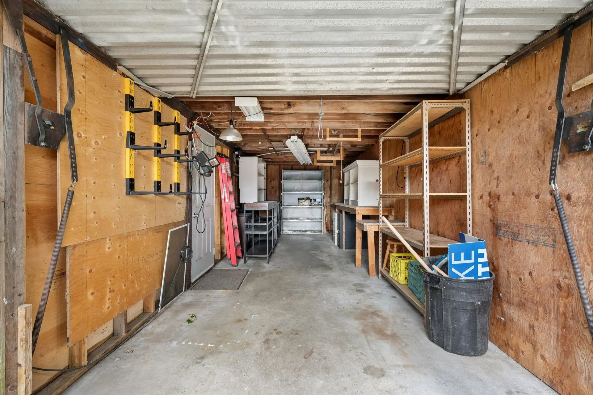 5120 59a Street - Image 16