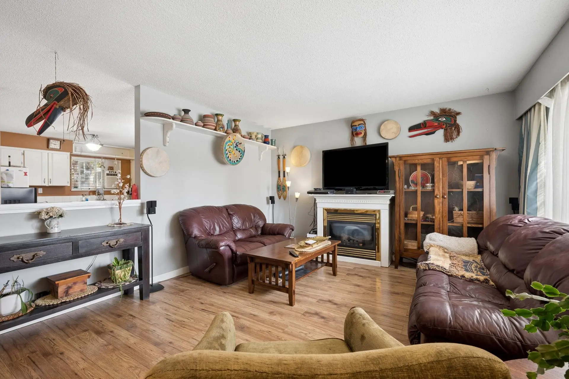 5120 59a Street - Image 4