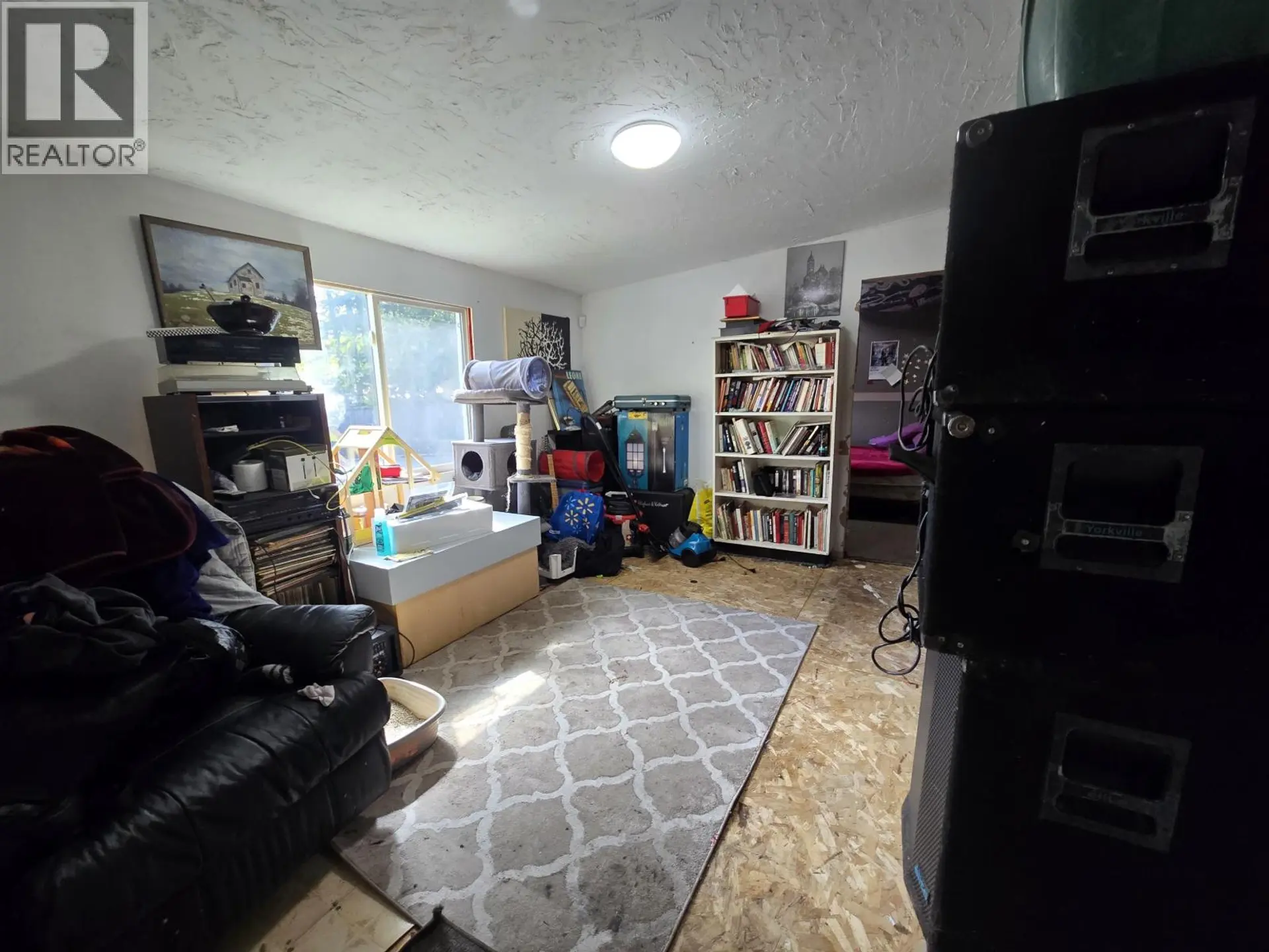 4025 DIAMOND DRIVE - Image 6