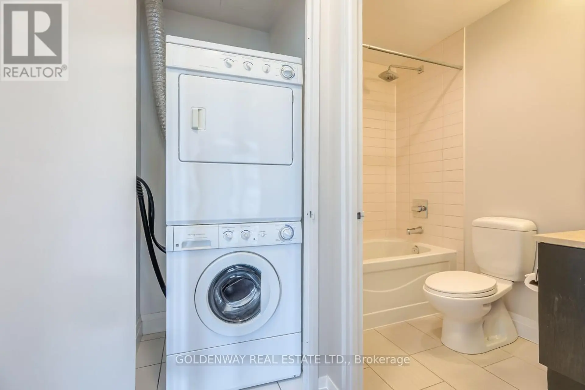 #401 83 REDPATH AVENUE - Image 12