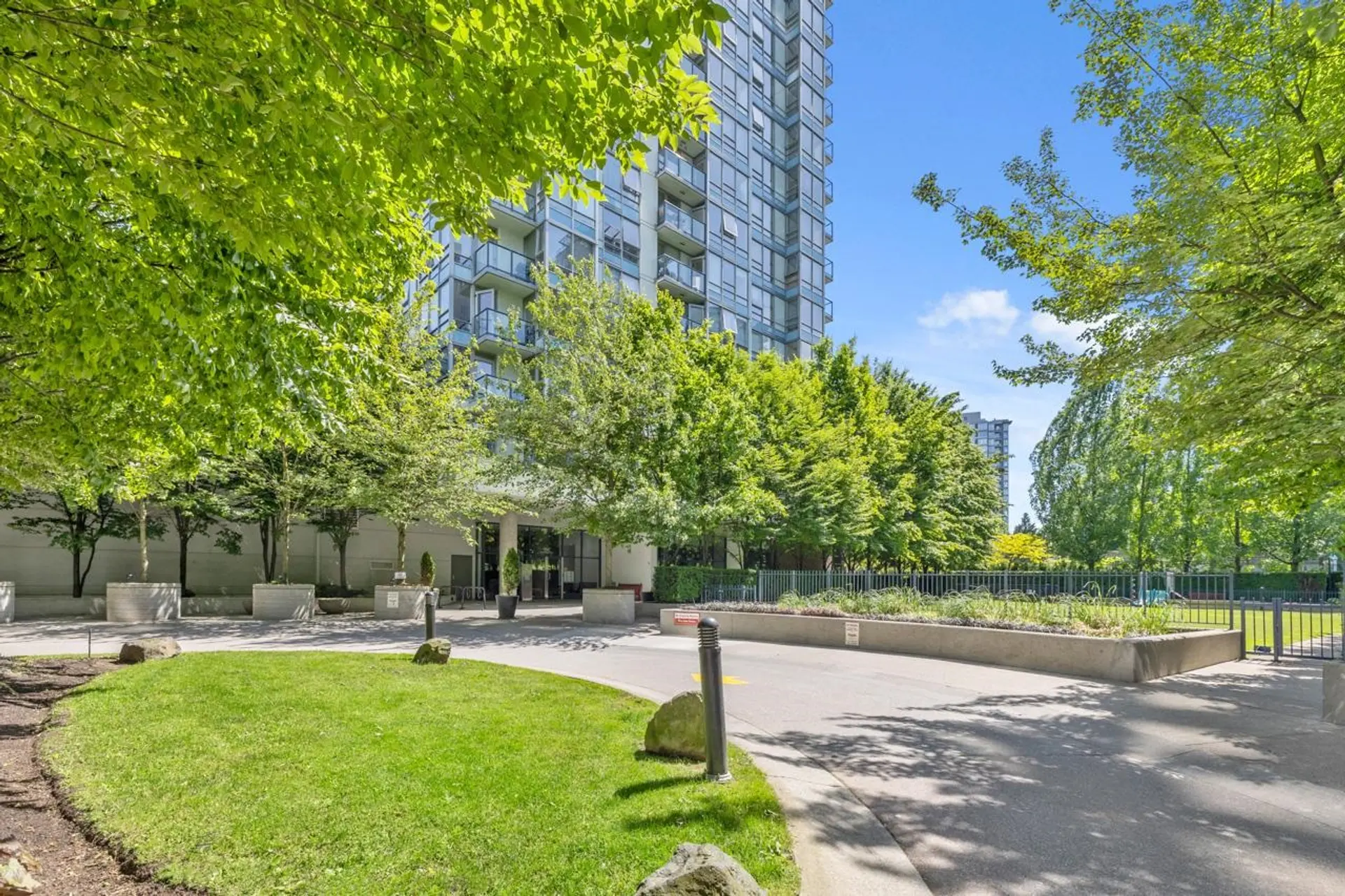 Property at #607 939 Expo Boulevard, Vancouver, BC