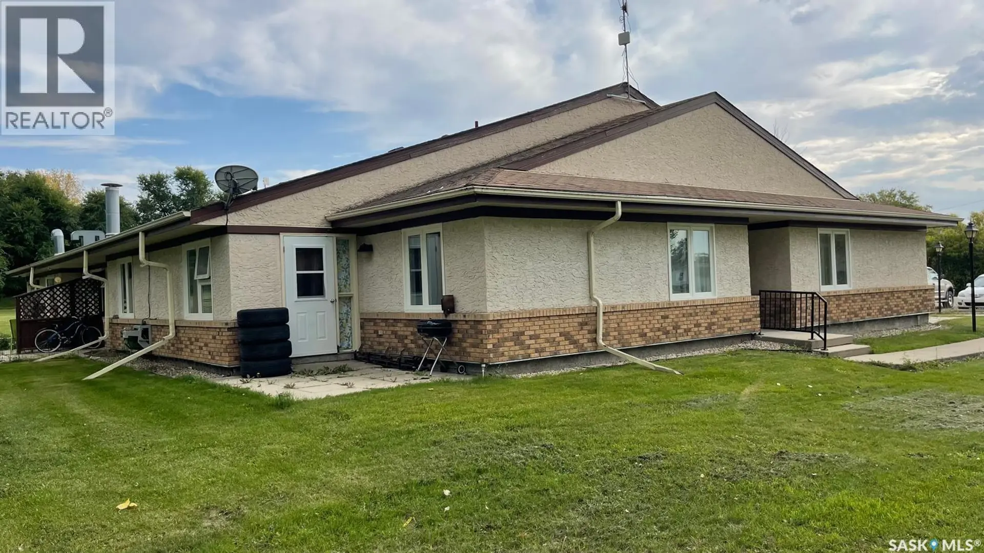 10 Pearl AVENUE - Image 3