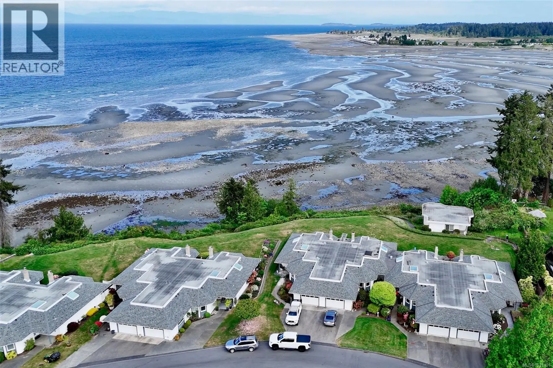 Property at #206 330 Dogwood St, Parksville, BC
