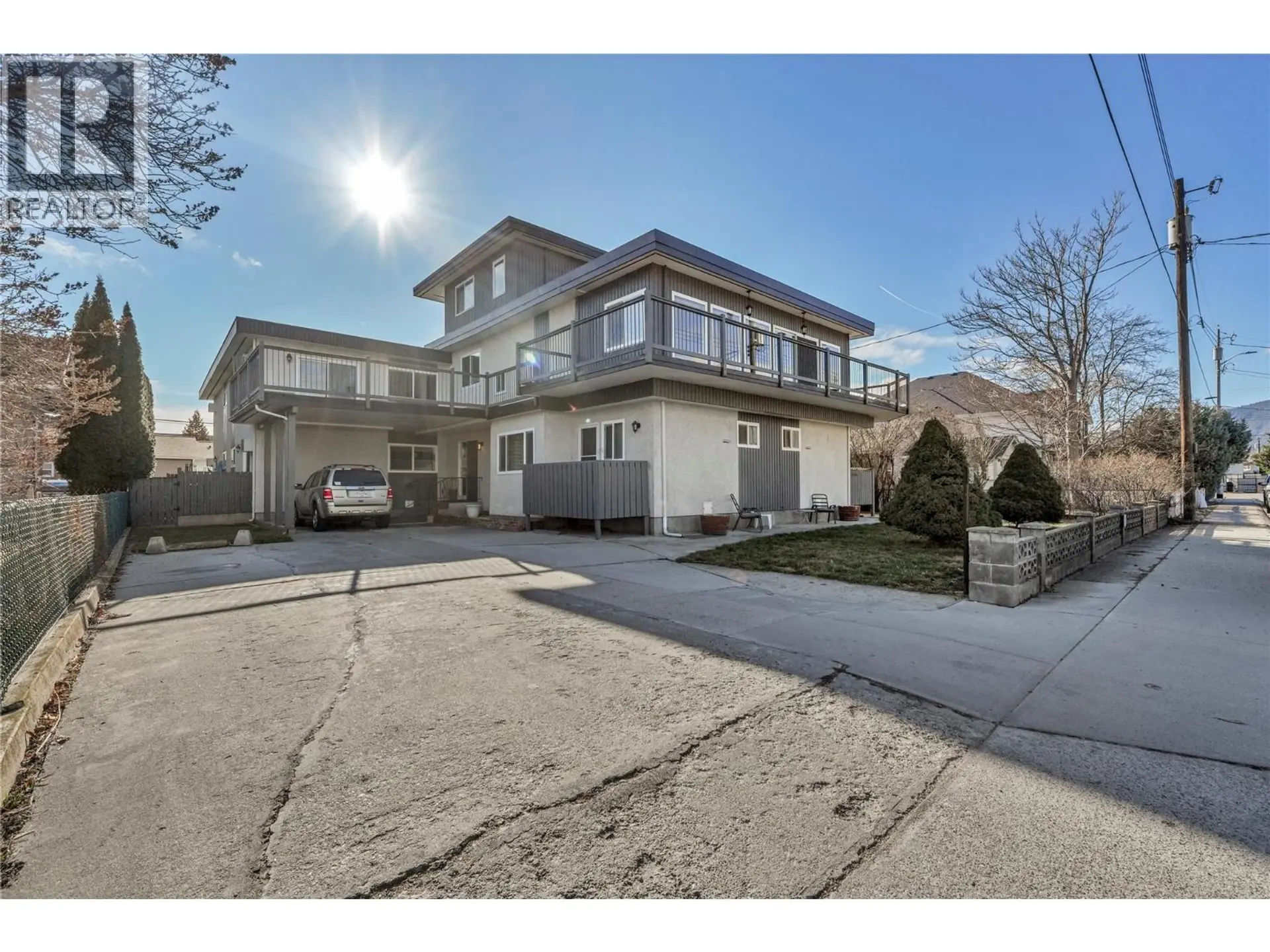 Property at 328 NANAIMO Avenue W, Penticton, BC
