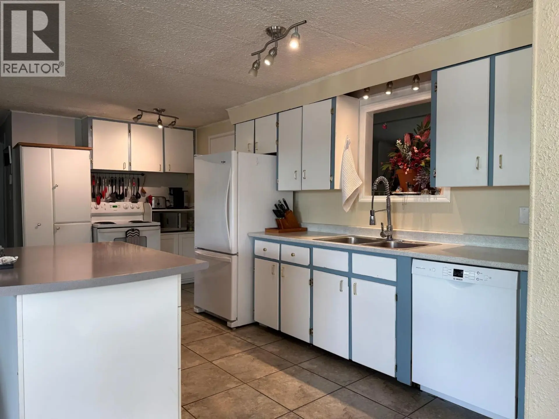 1332 66th Street - Image 6